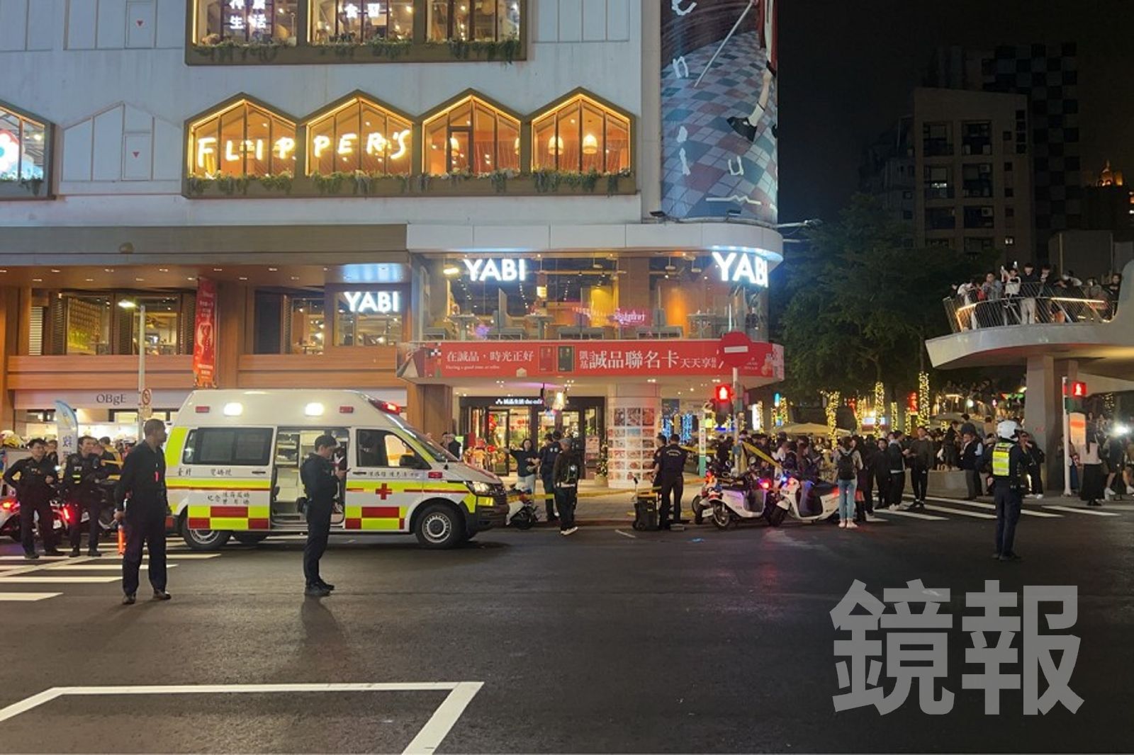 那一夜他們救了很多人！恐攻男張文闖誠品南西　櫃姐急拉人躲倉庫　美食街推車當盾牌