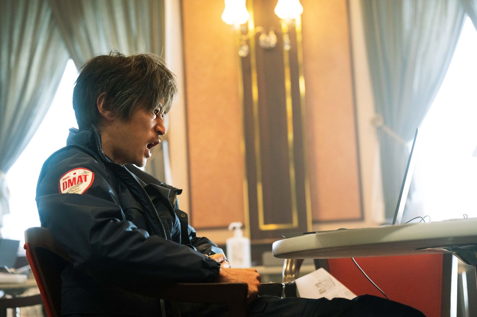 小栗旬坐鎮指揮官自帶氣場！　窪塚洋介突爆氣拍桌...導演竟說謝謝