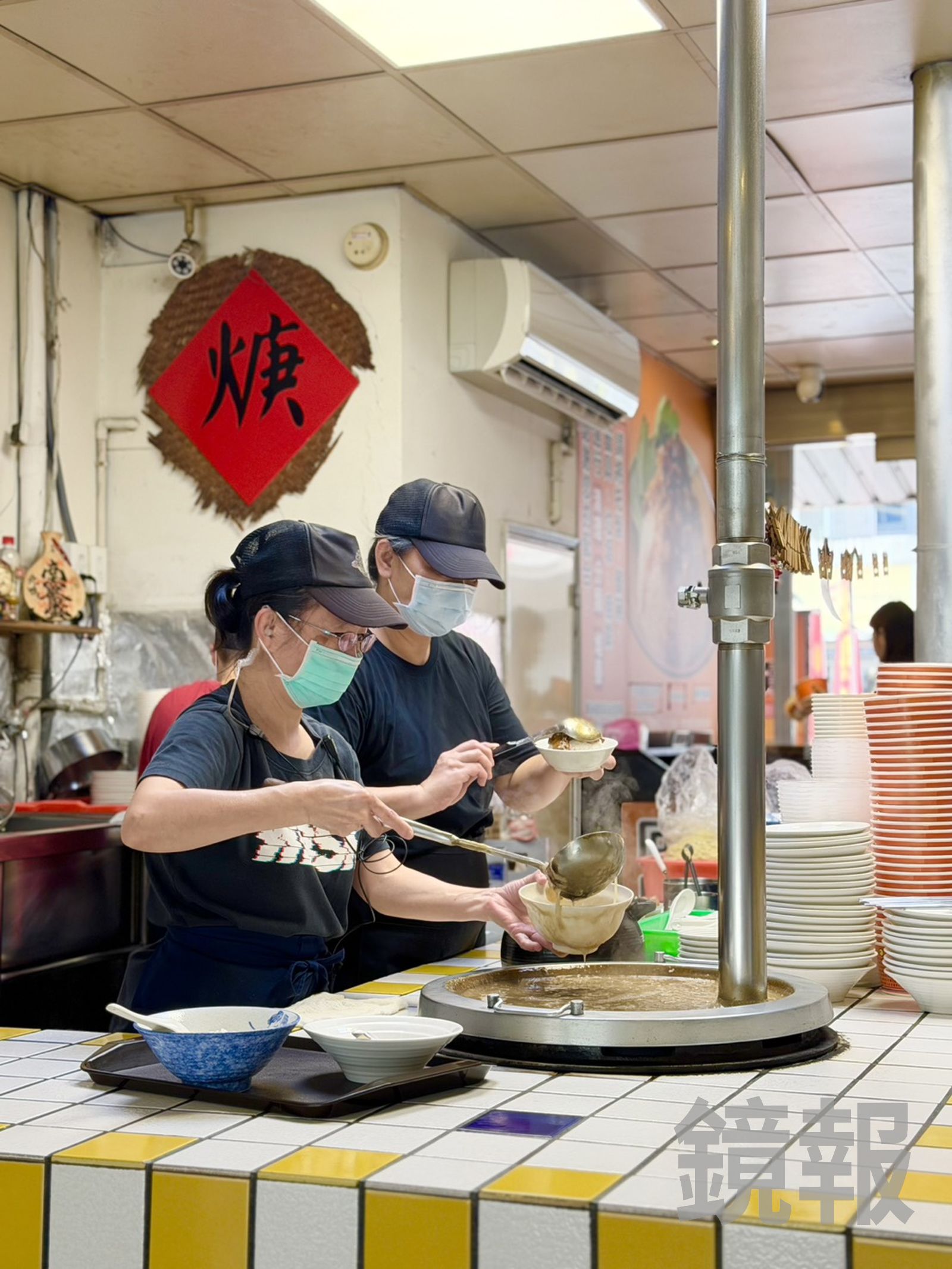 「新店北鴨鴨肉羹」只專心賣鴨肉羹與鴨肉飯兩種料理。