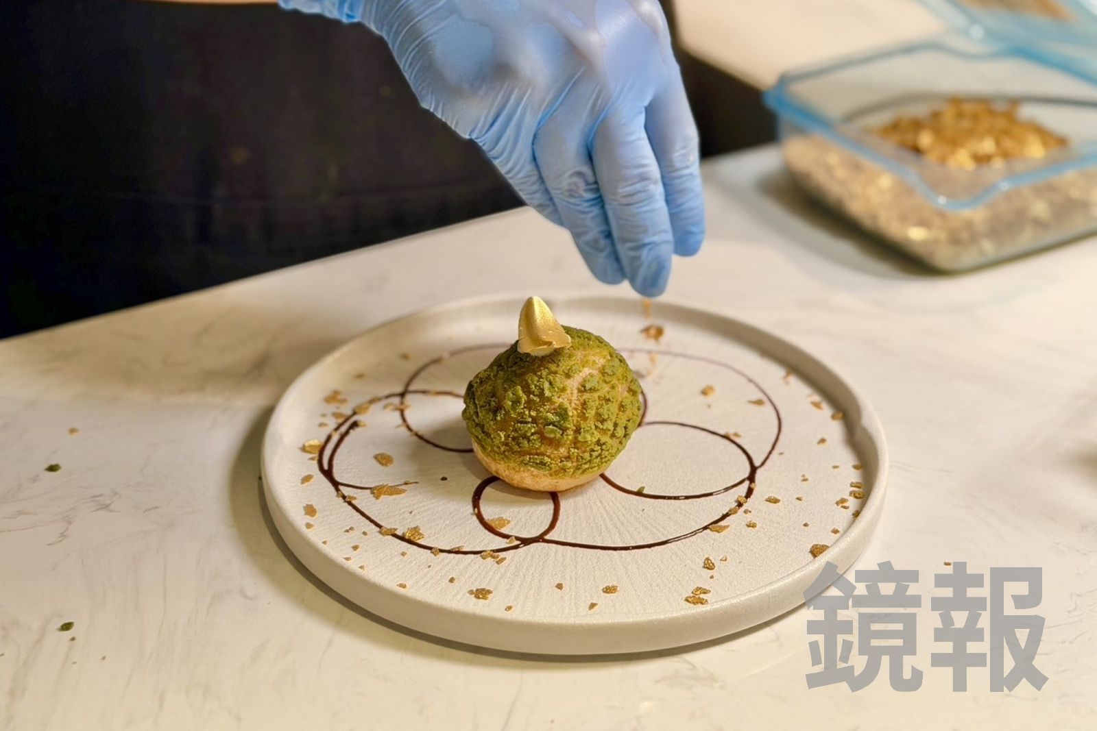 開心果泡芙酥脆不膩,是很好的收尾。
