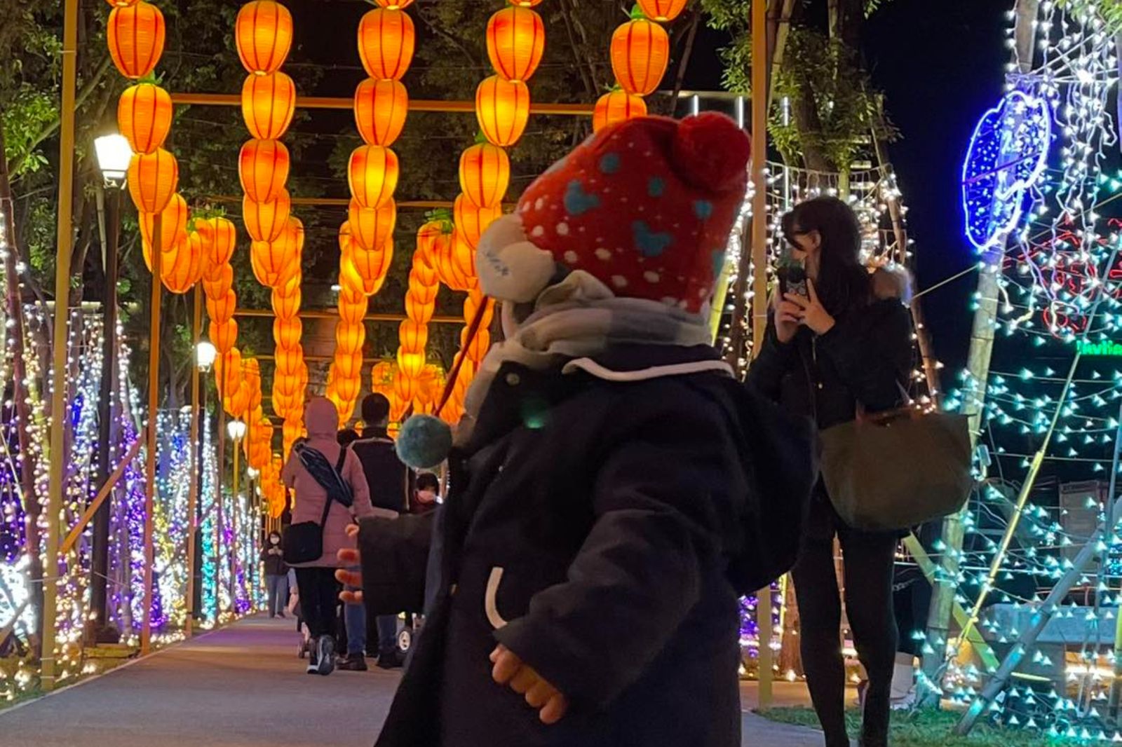 家長必看！小孩冷不冷「摸2部位最準」　醫提醒：濕黏等於穿太多