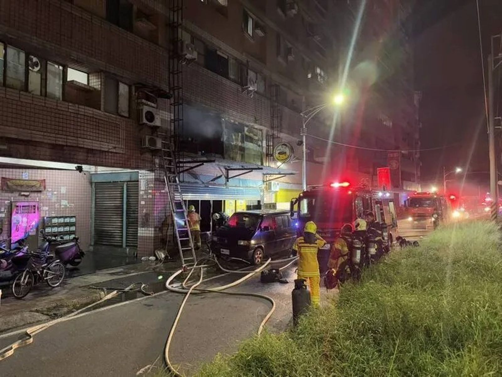 高雄林園3命火災主委控違建阻逃生　工務局：縣市合併前已存在