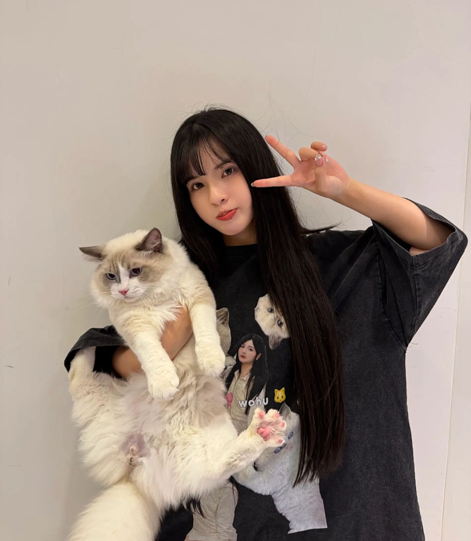 俐蓁非常疼愛烏虎。XG娛樂提供