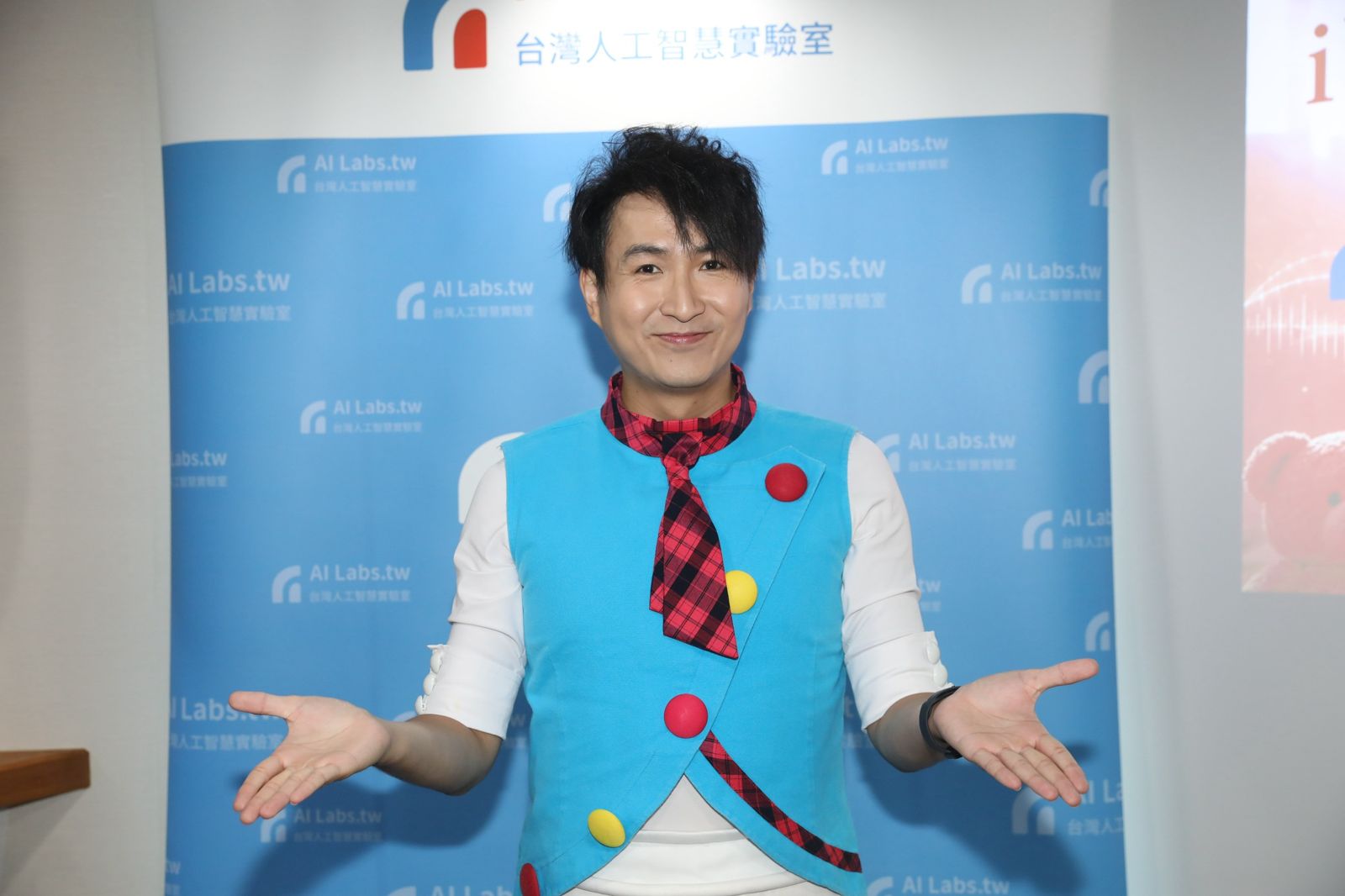 檸檬哥哥19日出席記者會，為現場帶來不少歡樂笑聲。攝影林煒凱