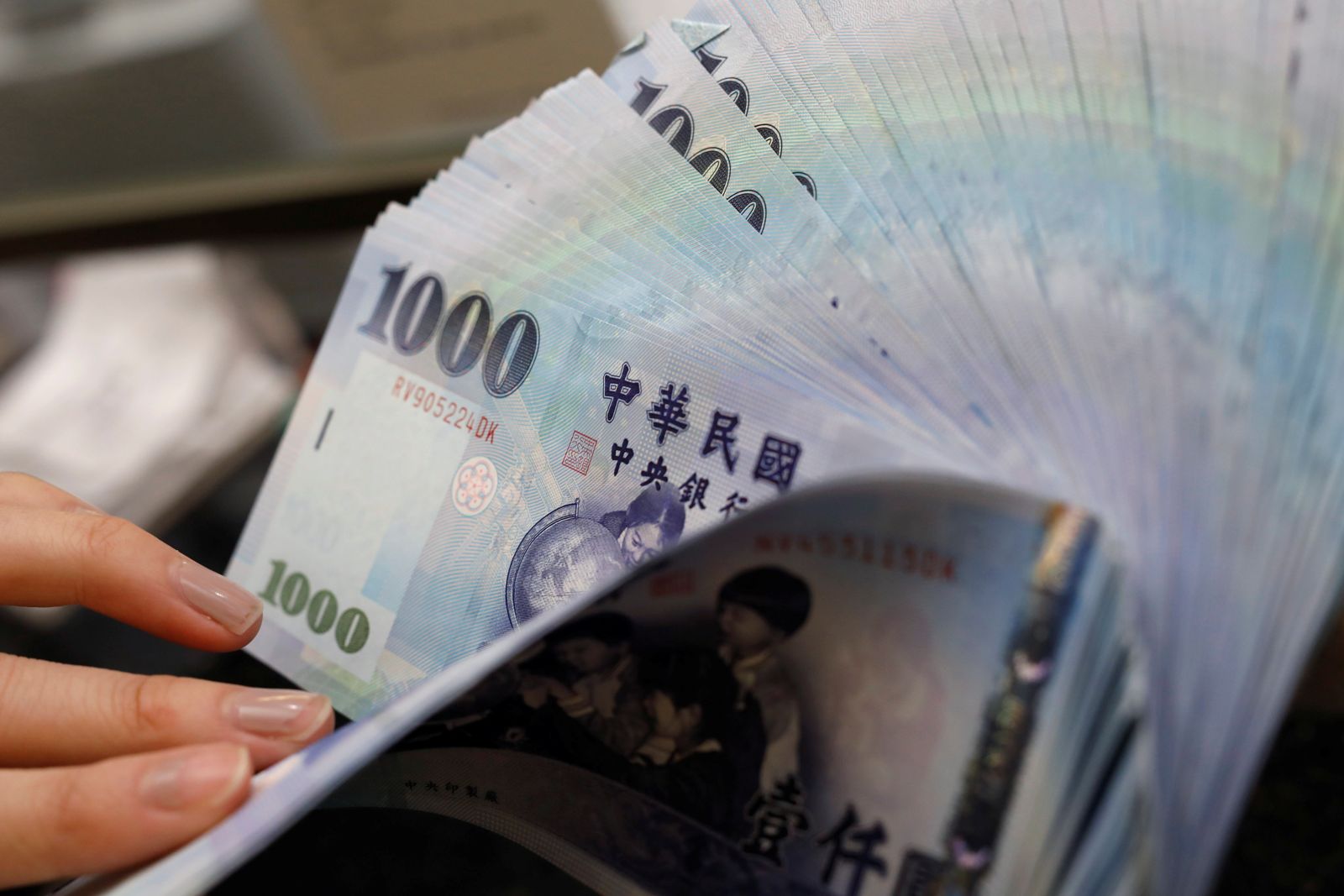 真正富豪買房買車都搬「現金磚」？　女星直言「若沒娶陳幸妤」誰知他是趙建銘