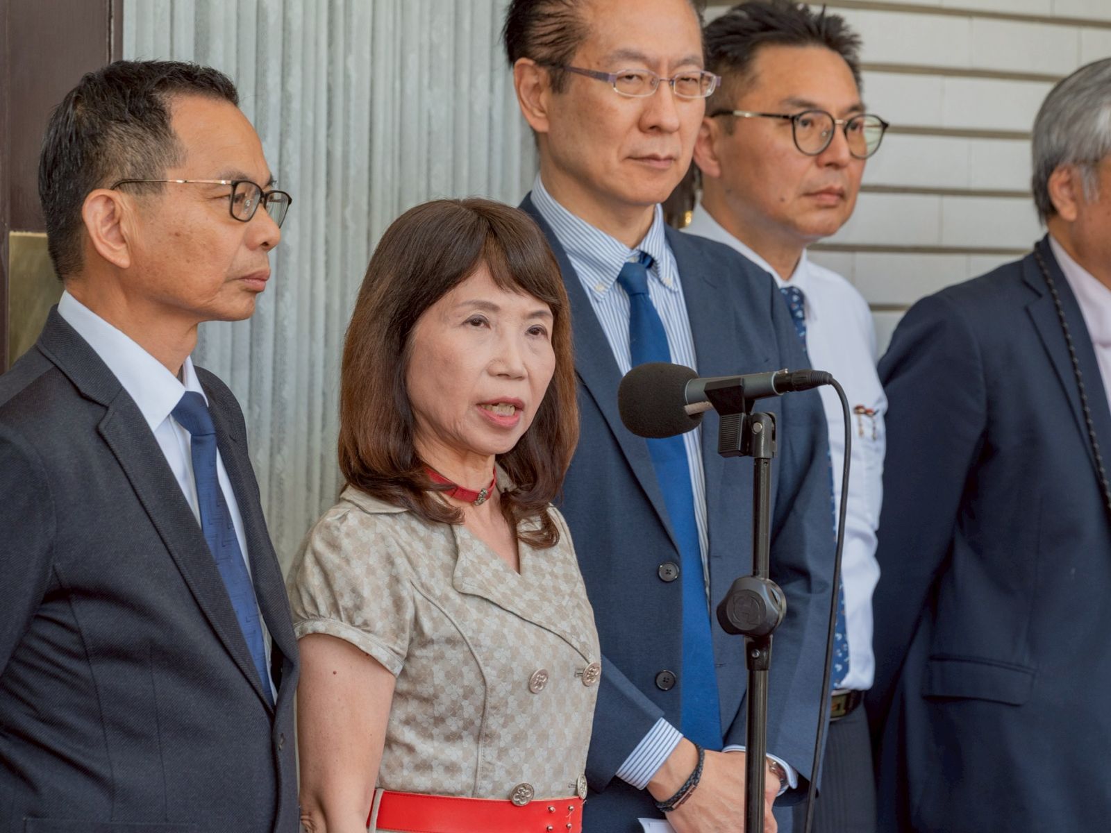 衛福部次長稱「男人沒保險套別上床」 陳昭姿怒轟要求「立刻下台」