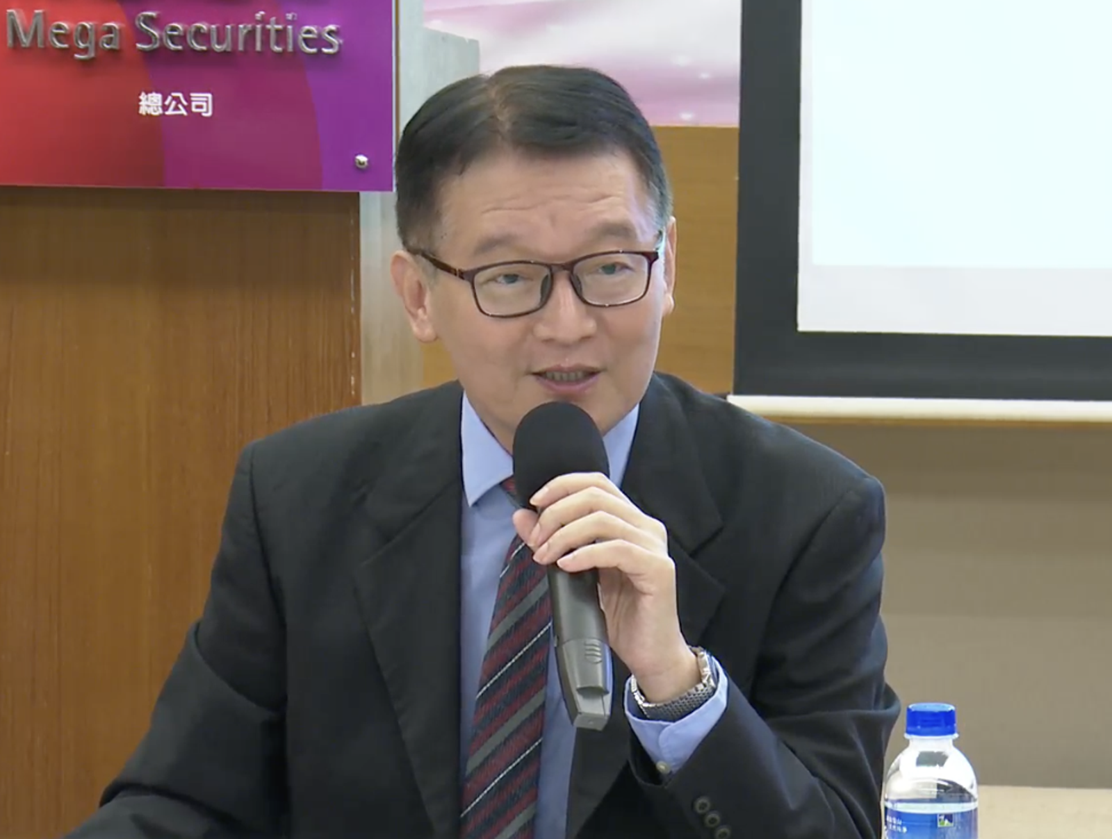 創意宣布結盟Ayar Labs！將CPO整合進ASIC服務