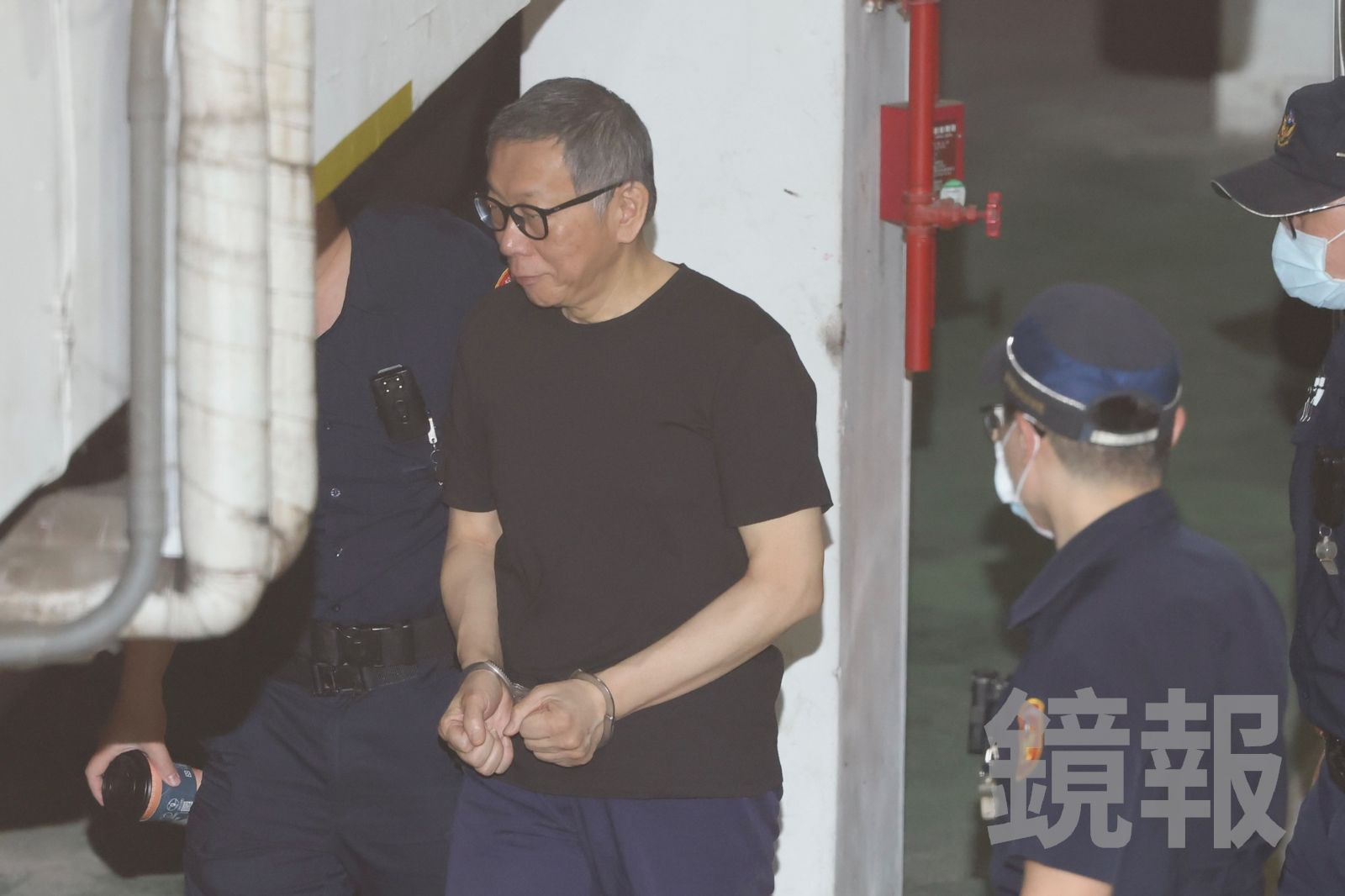 柯文哲嘆點名時才能看到鐵窗外動靜 羈押禁見1年有多崩潰:1天放風可能僅5分鐘