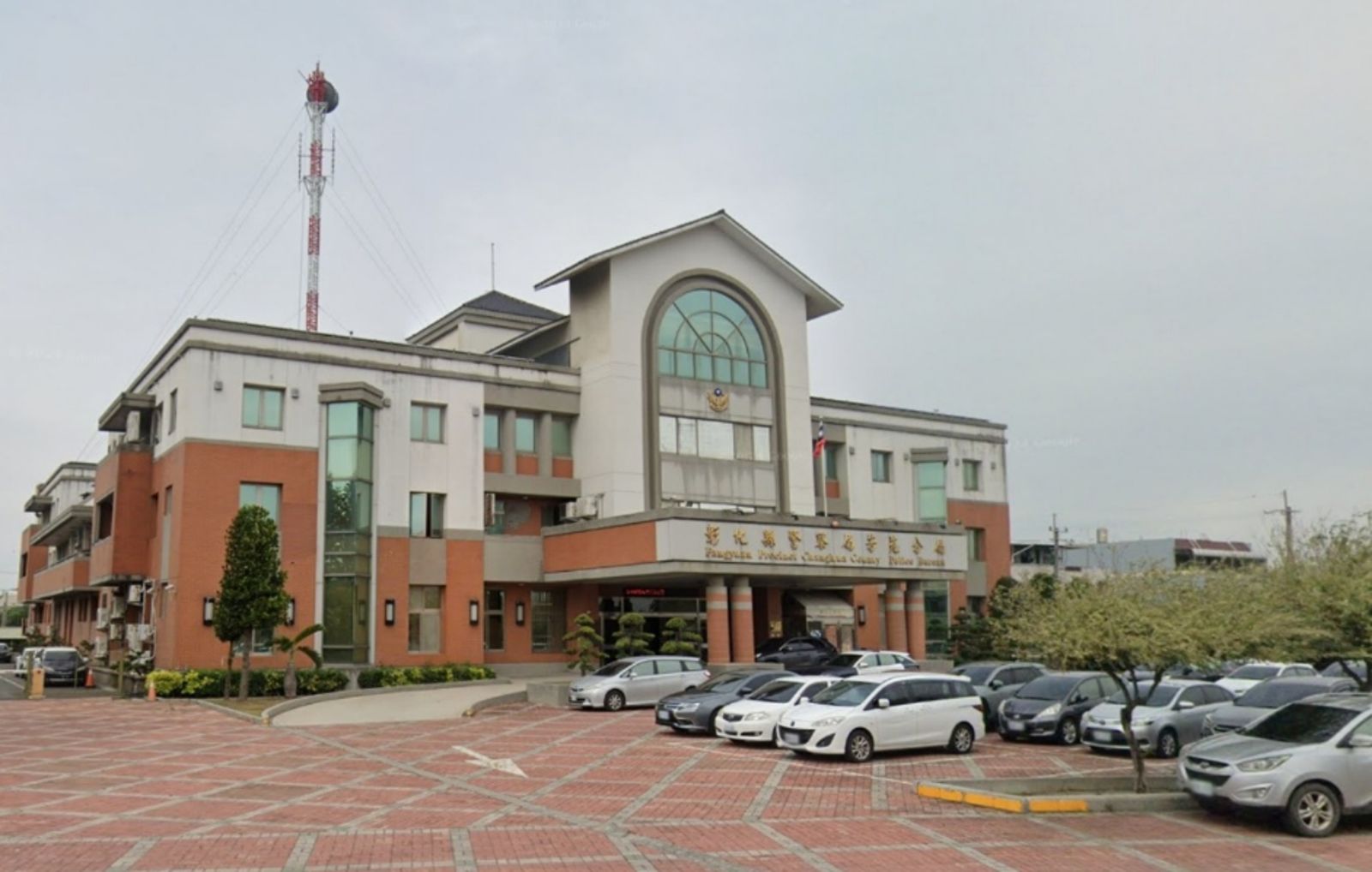 彰化芳苑人倫悲劇！42歲女「持刀狂砍66歲母」…大姐回家驚見「媽媽叫不醒」已斷氣