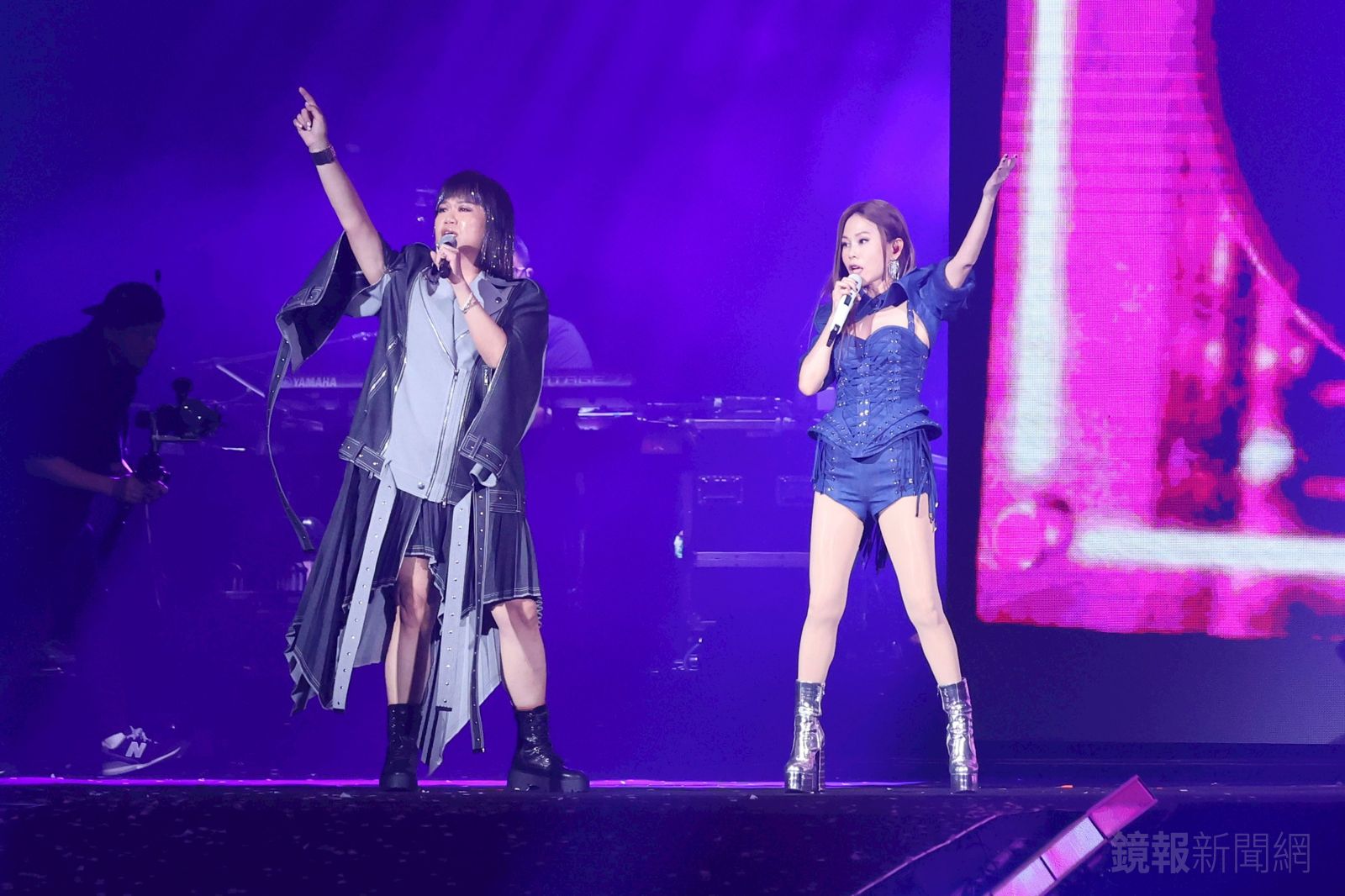 彭佳慧尺度大開「我喜歡人家脫我衣服」　18歲兒帥臉曝光