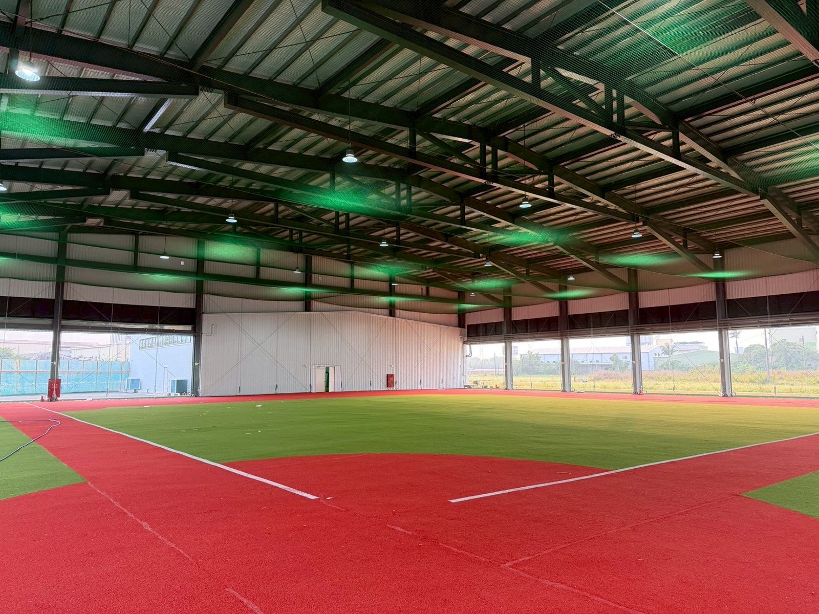 體驗台鋼雄鷹春訓一日 限量紀念球等你來拿