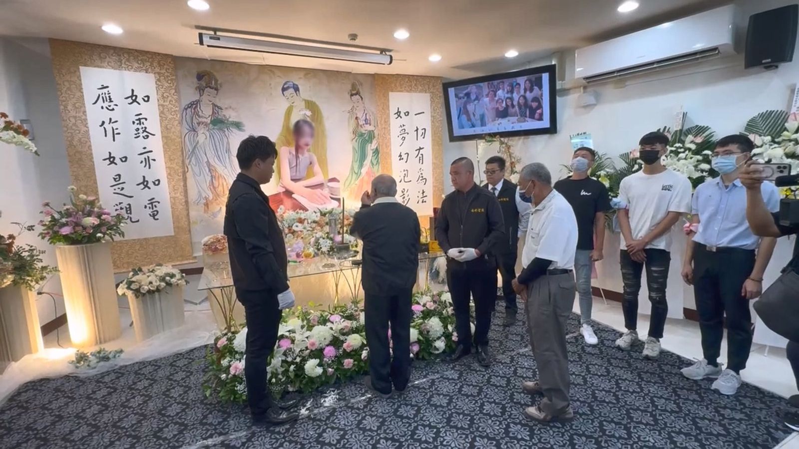 肇事者父親到靈堂道歉。圖/民眾提供