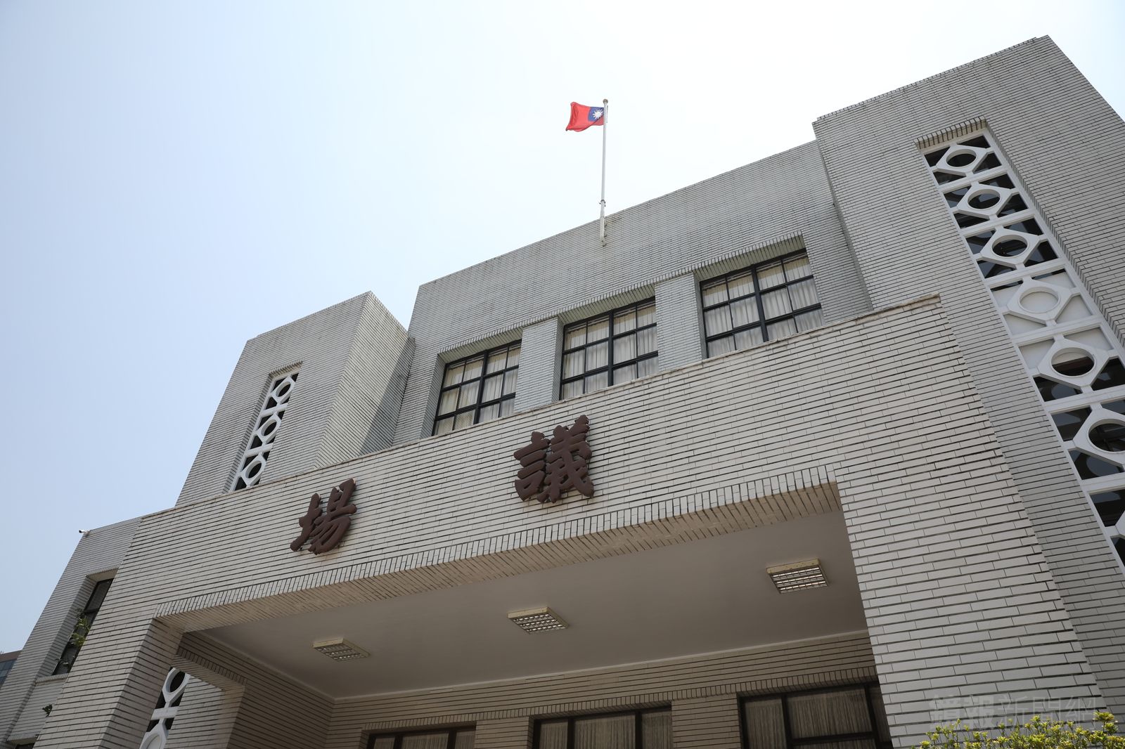 75間國會辦公室逾250位助理連署反助理費除罪化！發起人邀立委們加入