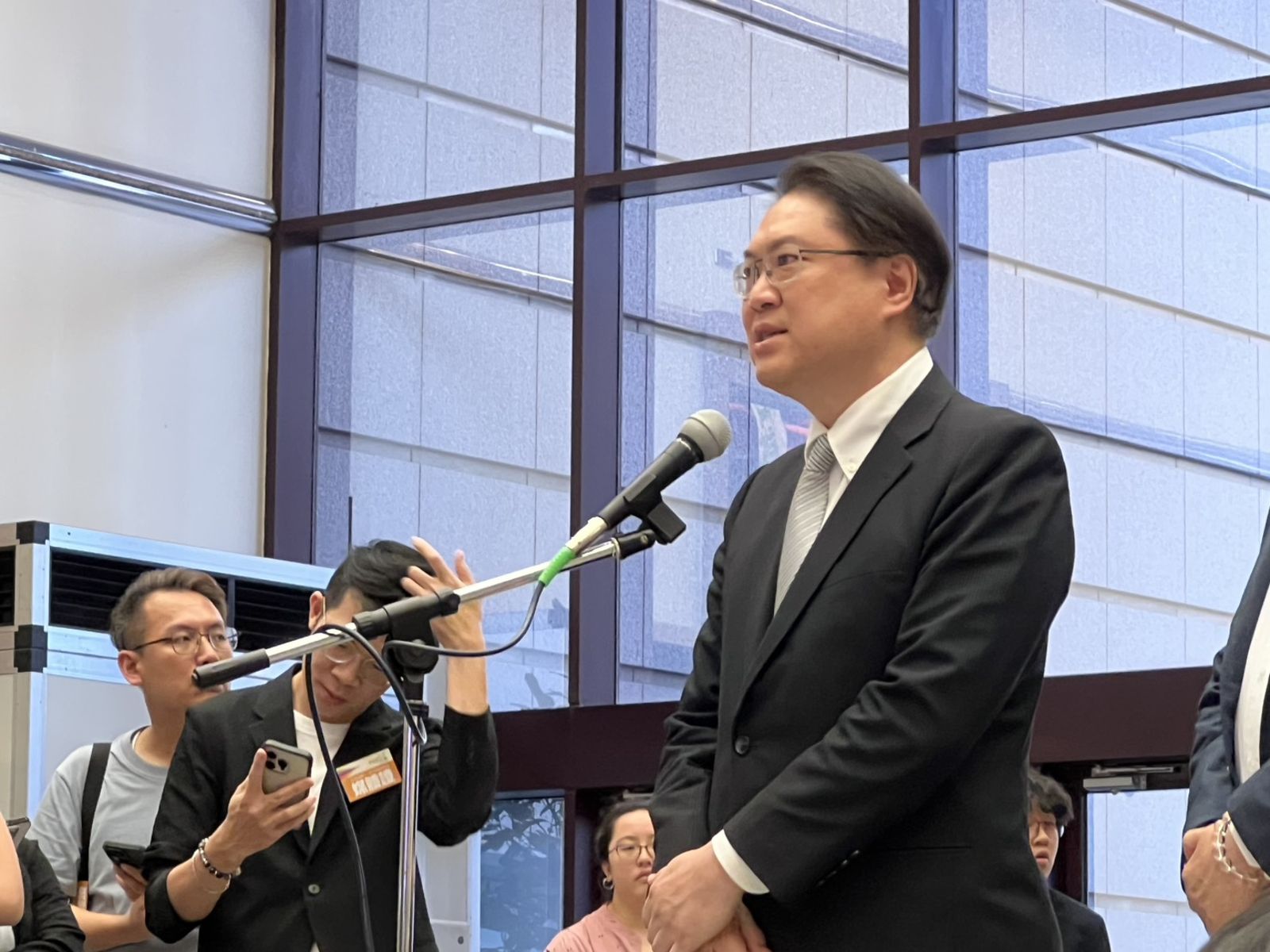 「三等親條款」因黨內反彈喊卡? 林右昌透露:還在討論中