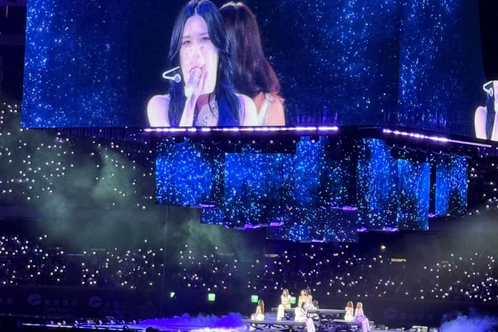 子瑜領TWICE回家狂撂台語！彩瑛嗨唱《獵魔女團》夯曲　Mina面紗現身全場瘋了