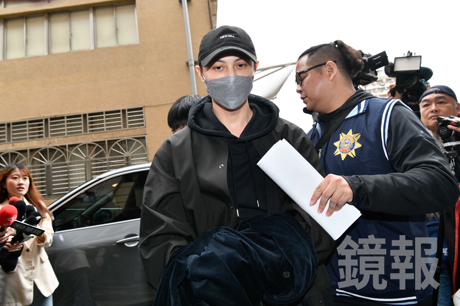 王子逃兵遭拘提。李智為攝