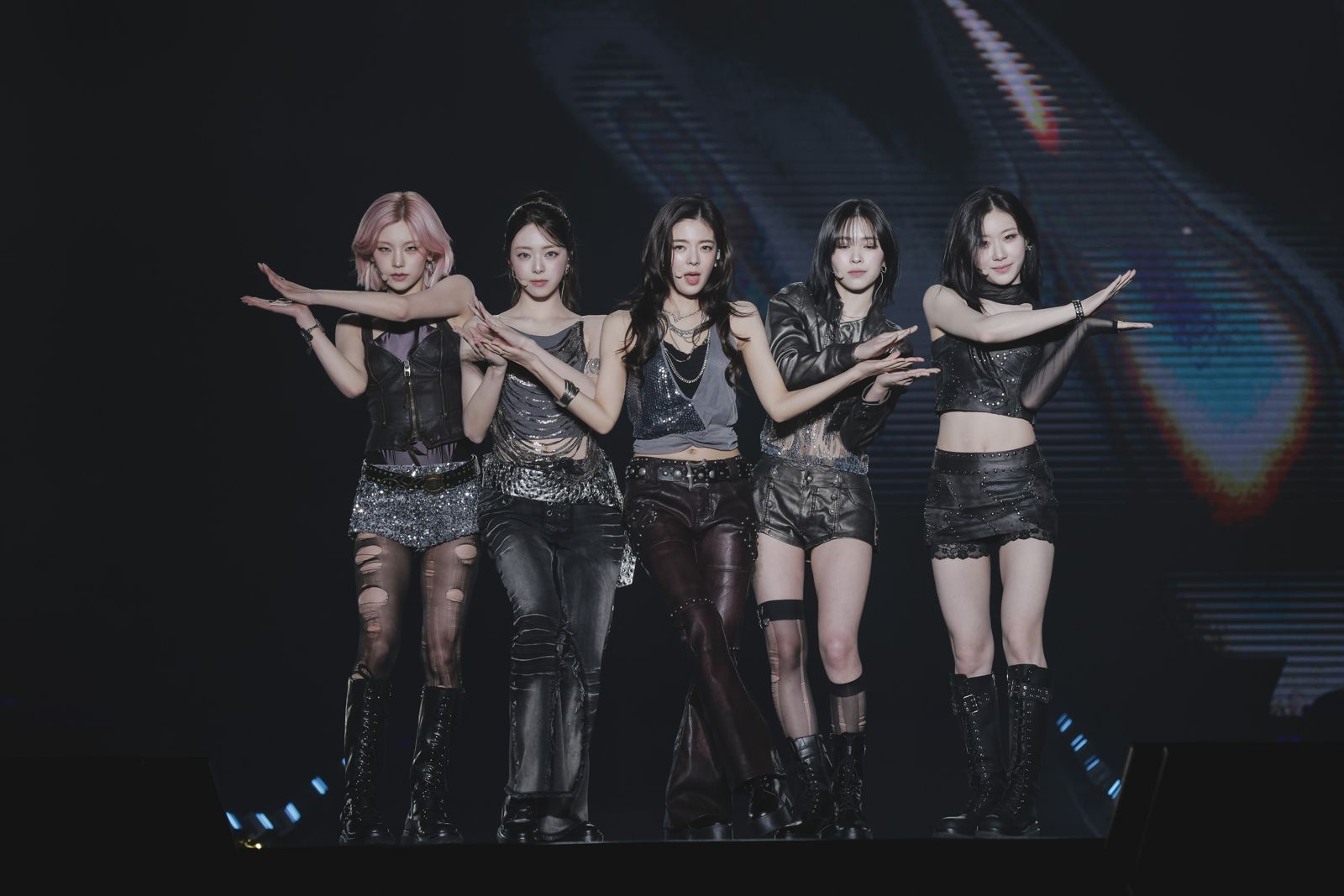 ITZY狂喊「我愛你」撩粉!突爆雷6月高雄見 KISS OF LIFE也預告再來台