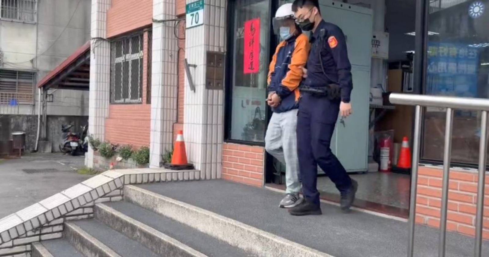 44歲男毒駕「自撞後還在吸」真實身分竟是廣告大亨　出面道歉：壓力大