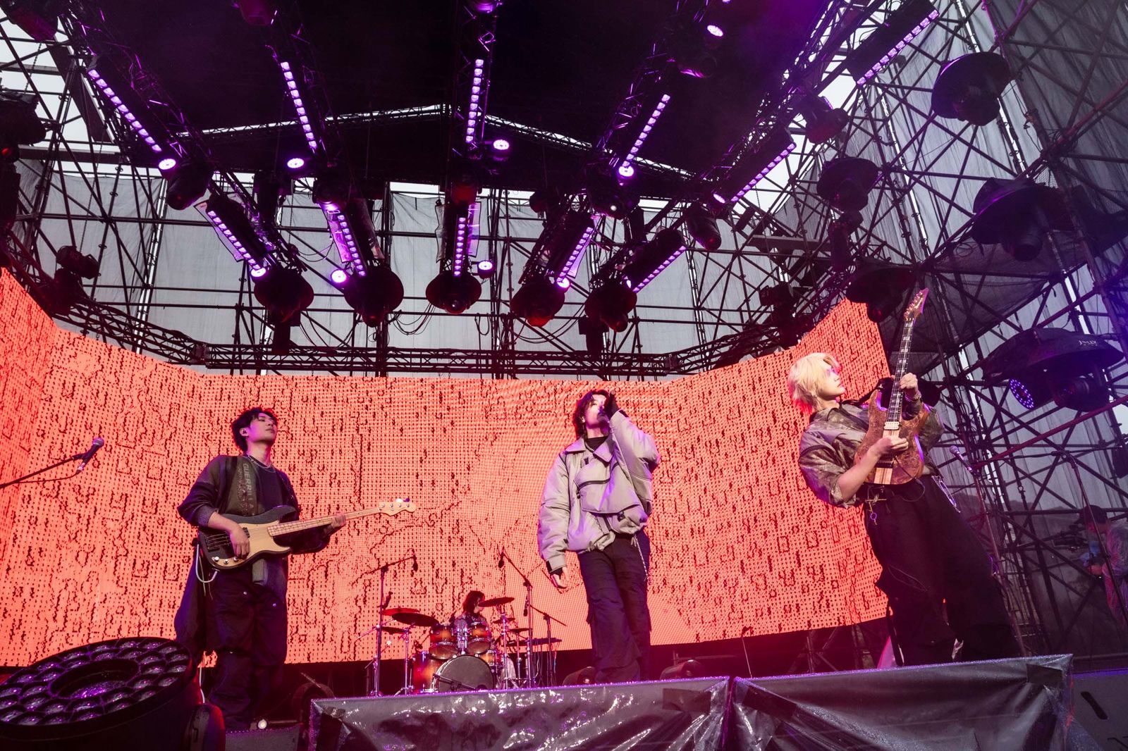 帕拉斯跨年連趕3場演出。迷音樂提供