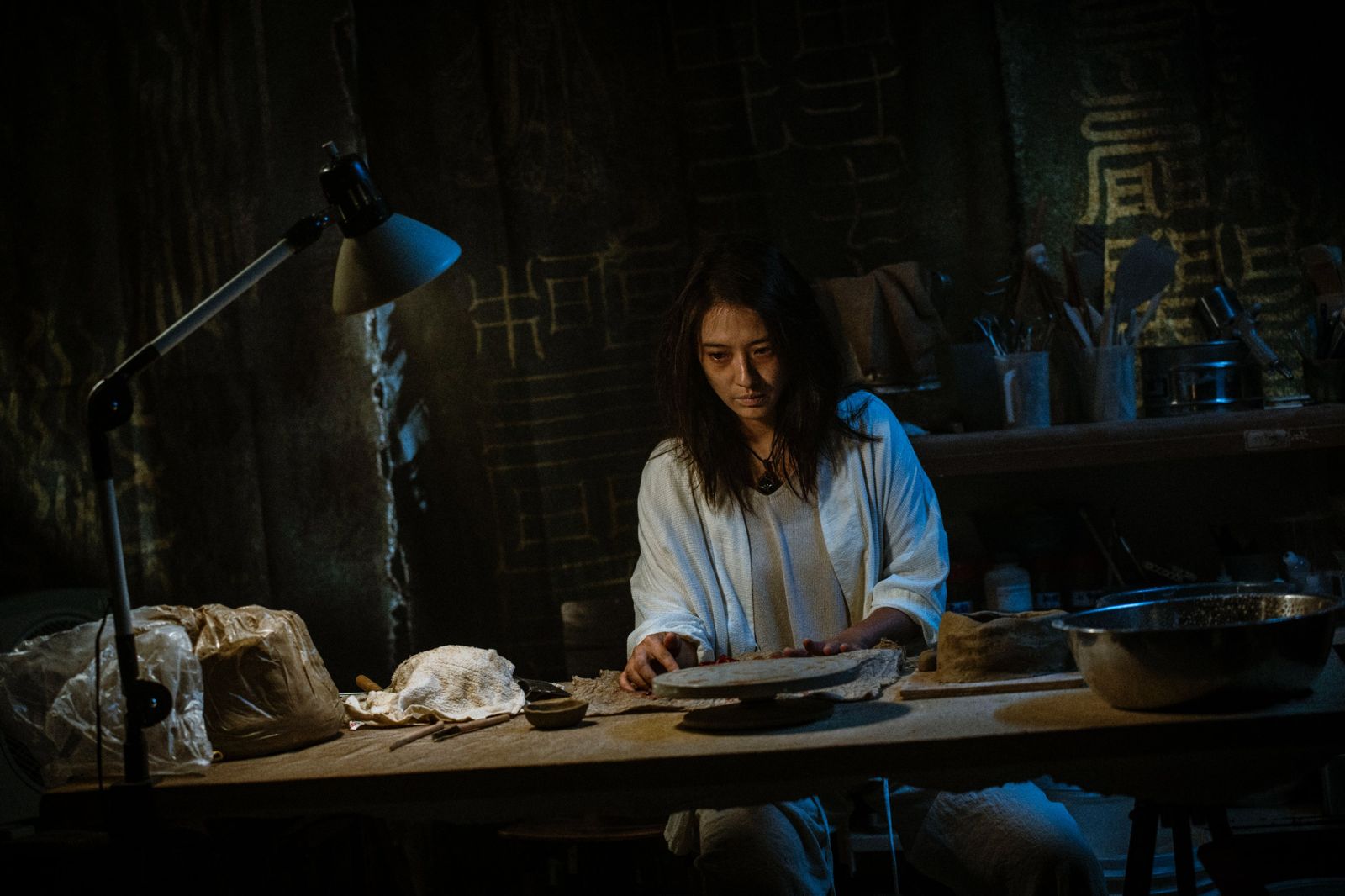 周采詩《泥娃娃》血漿「吃到飽」嚇瘋觀眾　自己包場卻逃跑　柯震東「自薦」演續集 