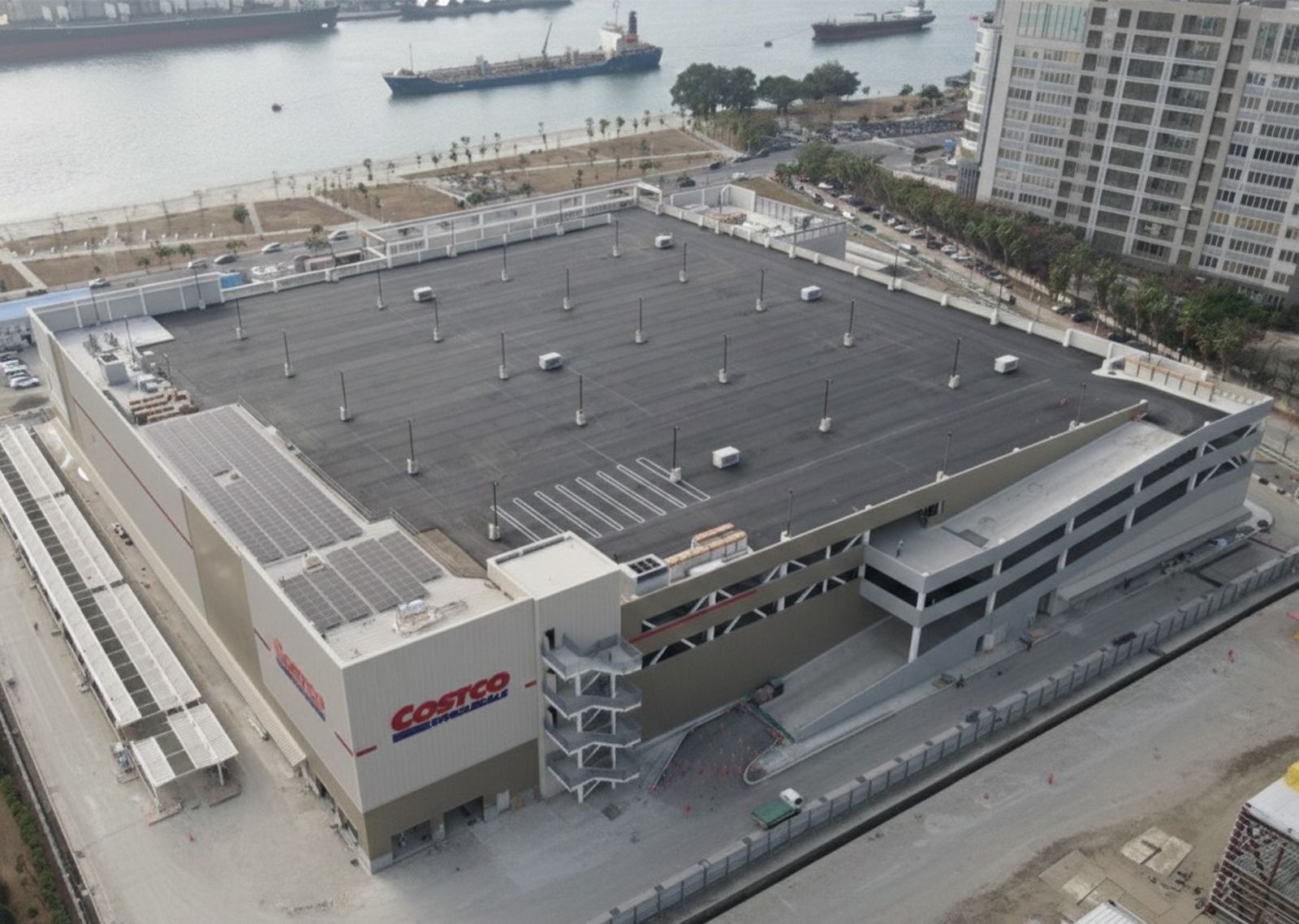 好市多新高雄店進度曝光！外牆Logo掛上　擁全台「停車位最多」優勢