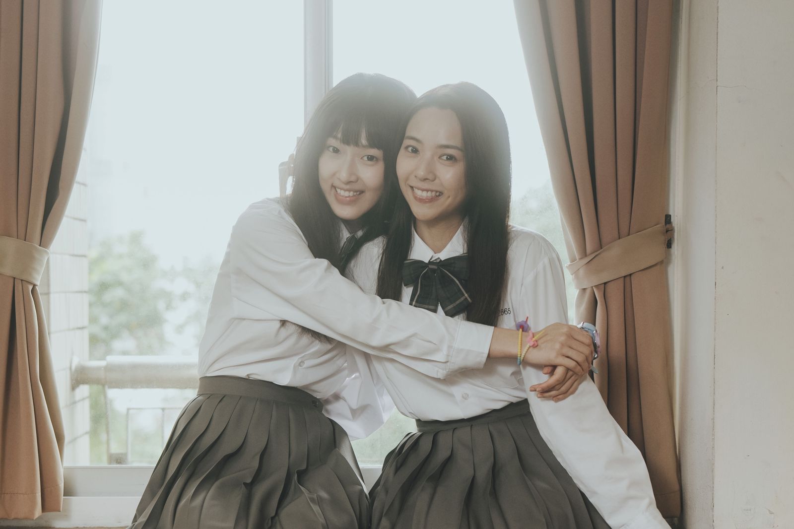 《陽光女子》怪物新人爆紅！何曼希IG飆破22萬　初搭星二代就賞對方巴掌