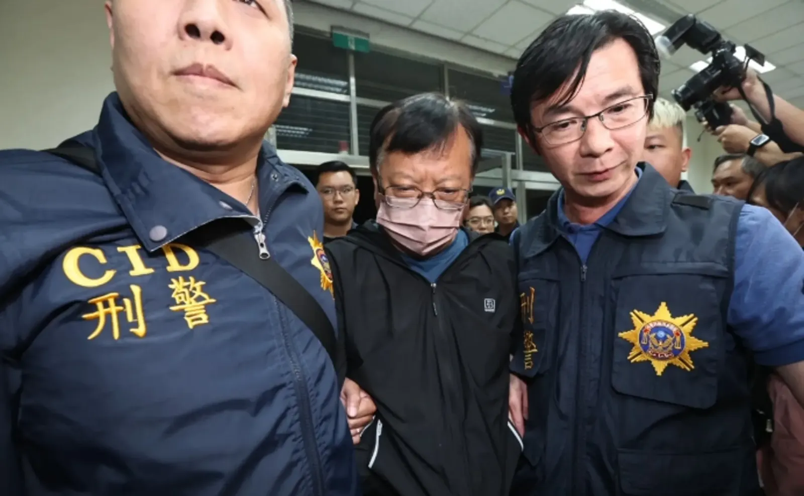 最貪中油執行長徐漢以砂輪機斬斷腳鐶逃亡,被判2年8月徒刑。資料照片