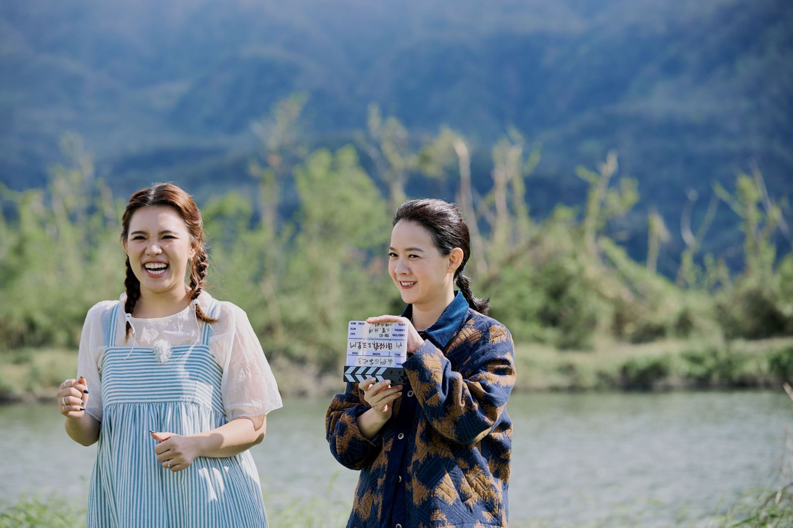 謝依霖(左)說自己爆紅就像開外掛。三立、MyVideo提供