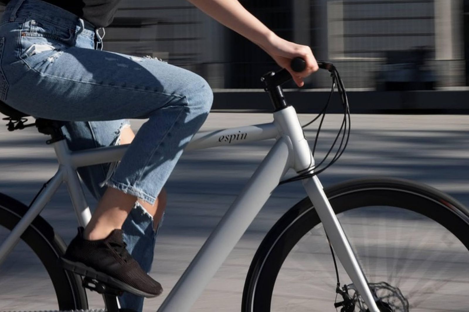 罹癌手術「切除13器官」！39歲女挑戰90公里自行車賽　超勵志故事曝光