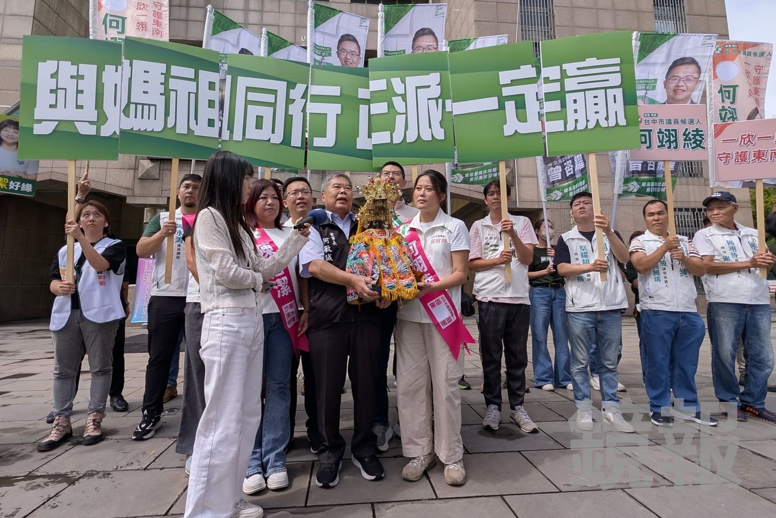 資深里長怒了!她轟樂成宮董座「公器私用」替女兒參選造勢 廟方被酸「玩弄媽祖」也反擊了
