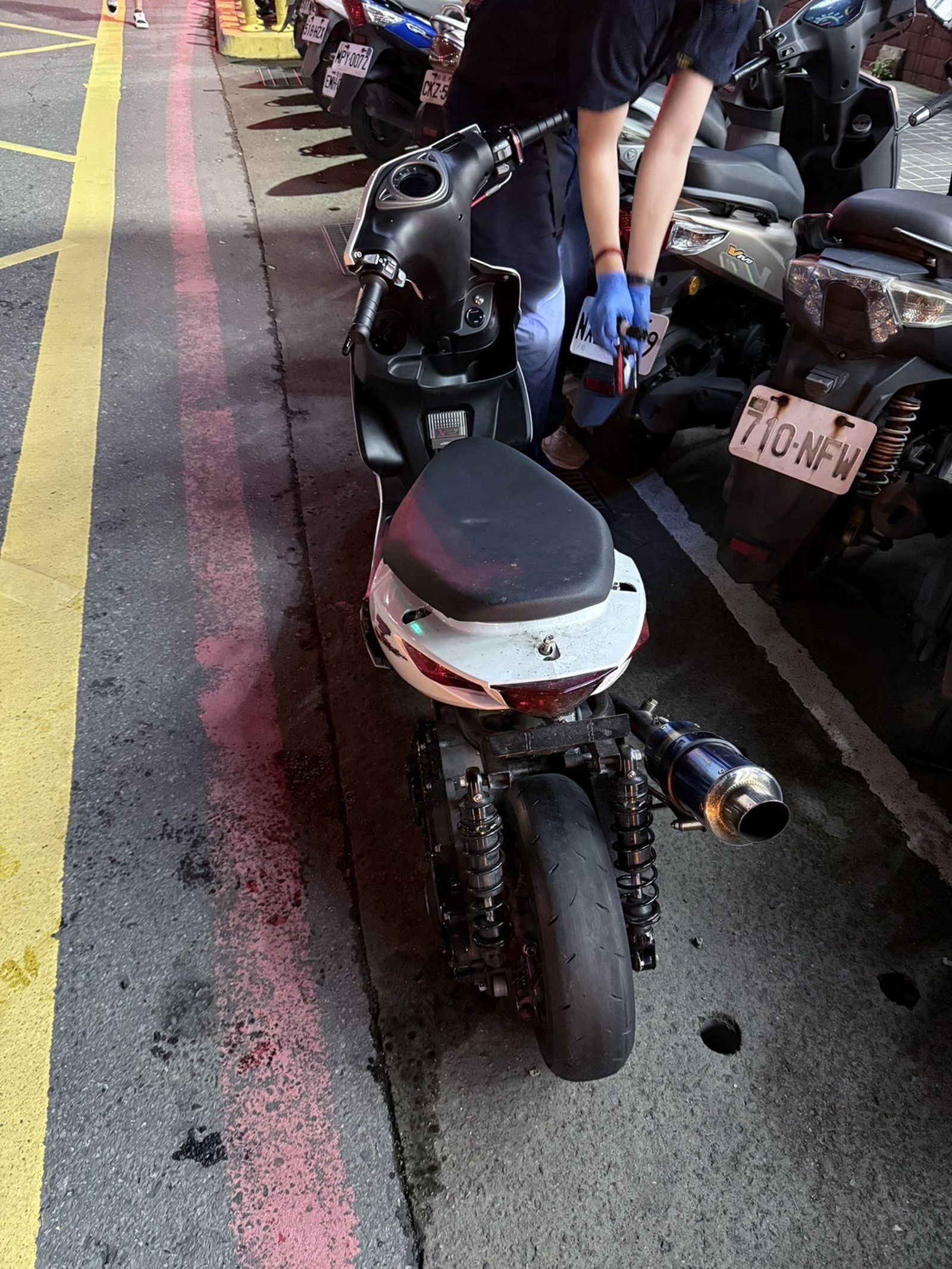 查扣無牌非排改裝機車