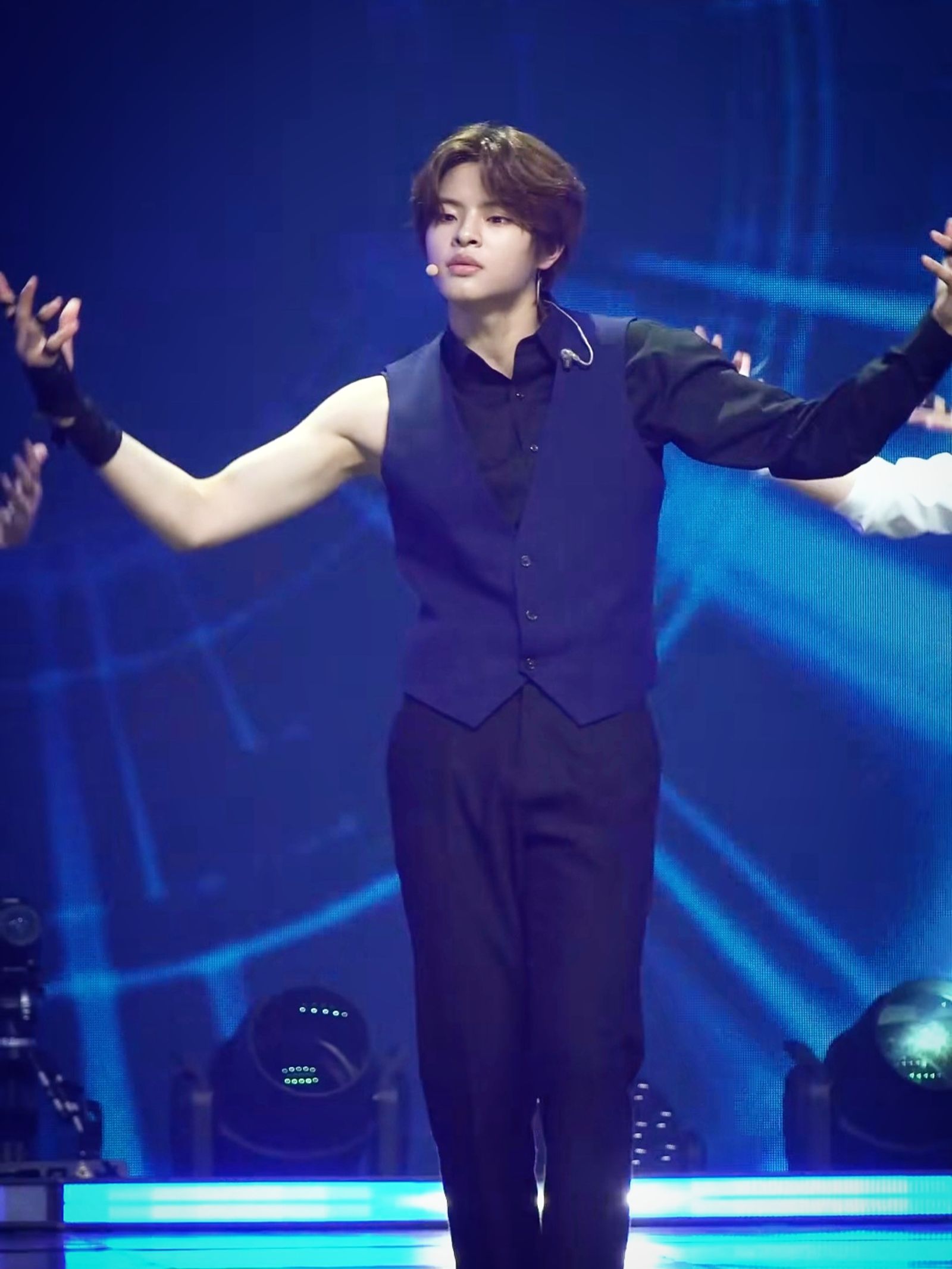 金淯生Yusen在任務比賽挑戰偶像大前輩東方神起的神曲，大飆穩定高音。翻攝IG＠boysplanet.official