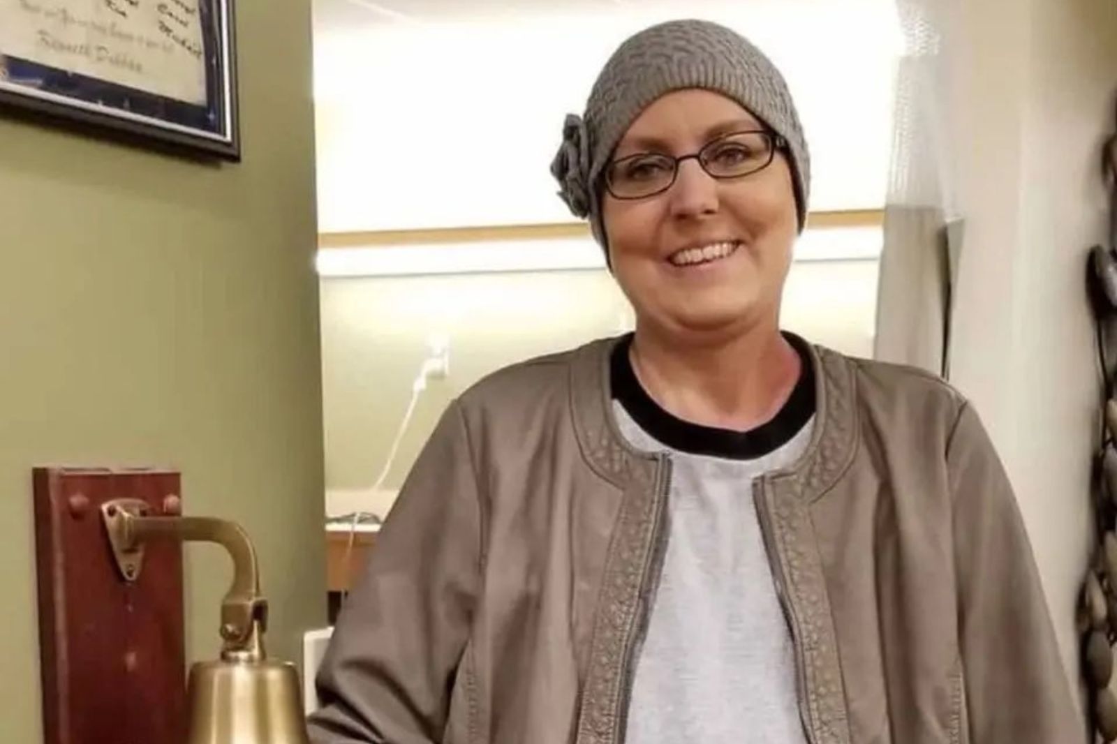 她4度抗癌成功超勵志　待在家卻遭「流彈」擊中身亡