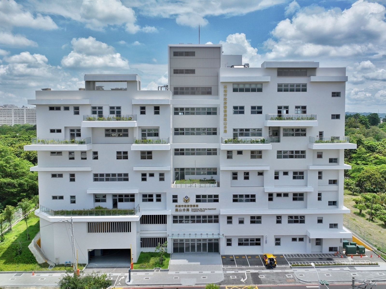 「你媽死了」驚悚來電！男友載屍四處開　高雄婦陳屍車內　警方急追1小時尋獲