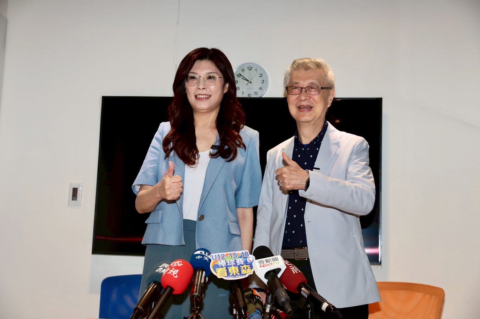 爭黨魁動作積極!鄭麗文請益之旅第3站拜會陳沖 2人同框比讚喊加油