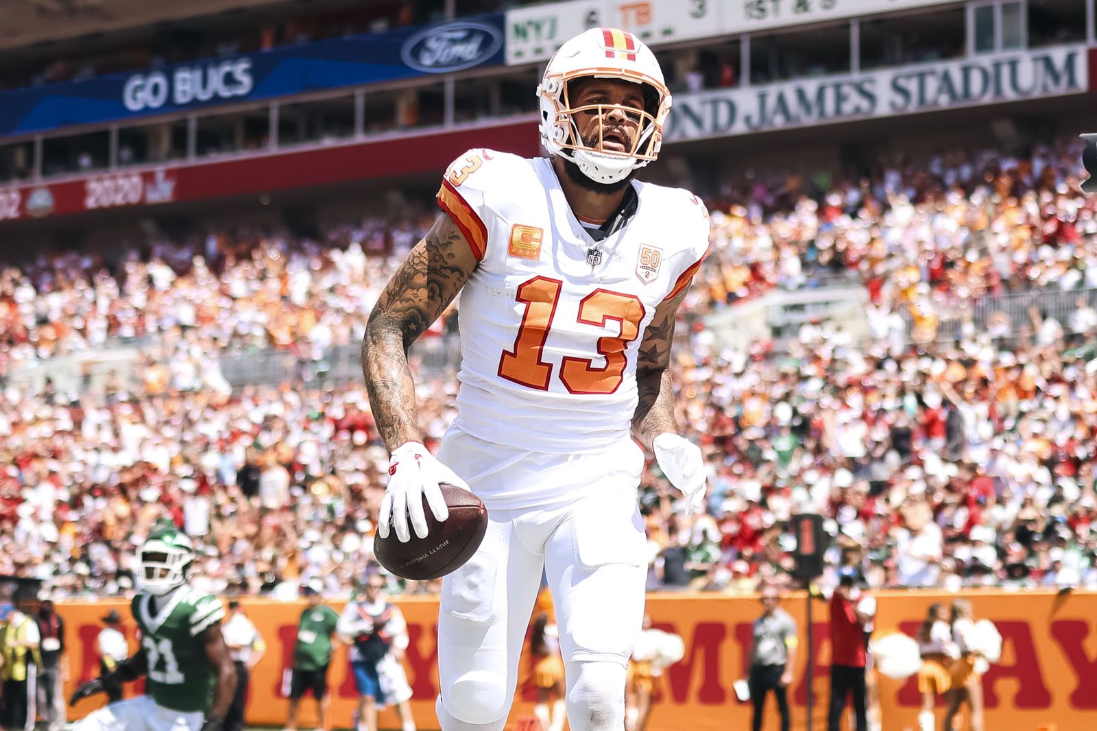 NFL／海盜王牌外接手Mike Evans再陷腿筋傷勢困擾　破紀錄挑戰恐生變