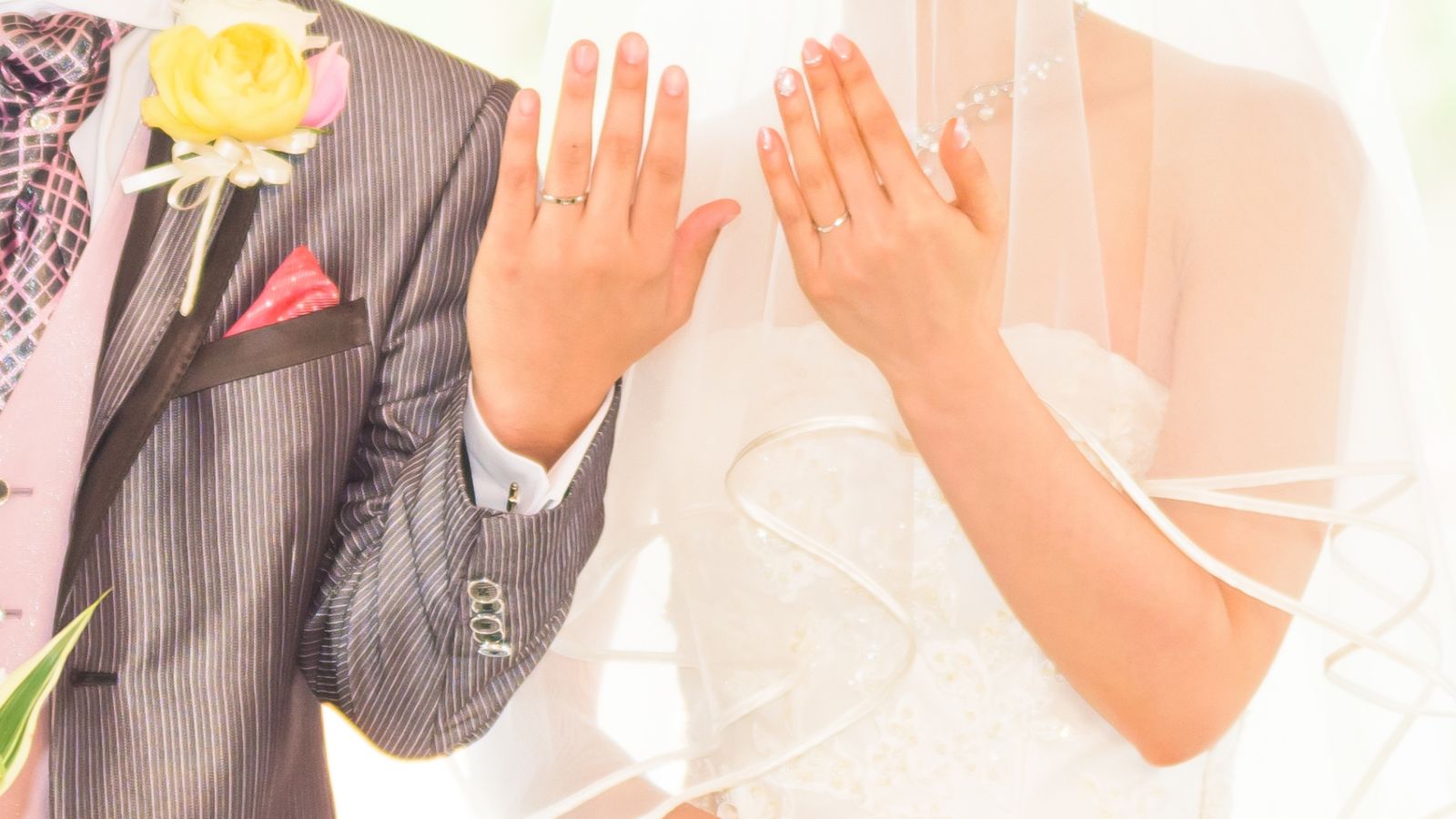剛登記結婚「婆婆秒塞1張紙」!人妻看傻怒轟:以為抓交替 一票媳婦掀共鳴