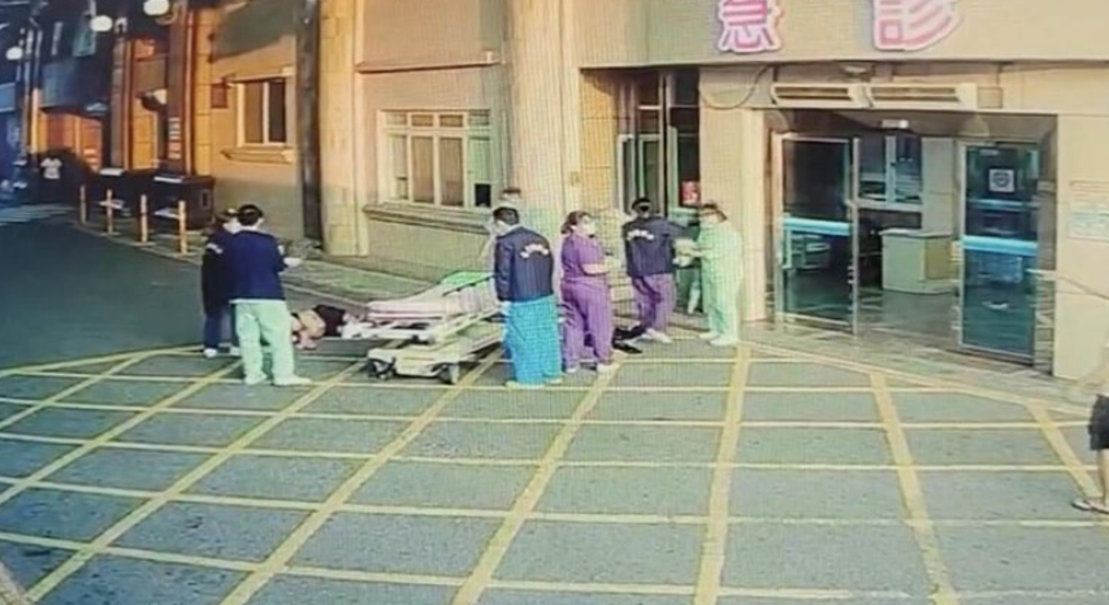 恐怖25秒！屏東男遭「挑斷手筋腳筋」塞後車廂　丟包急診室慘狀曝光
