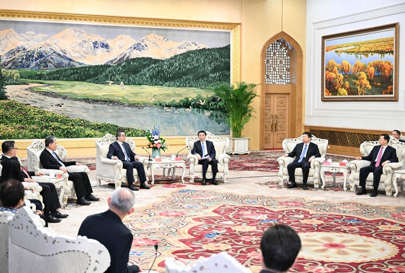 誰是王滬寧？（2之2）