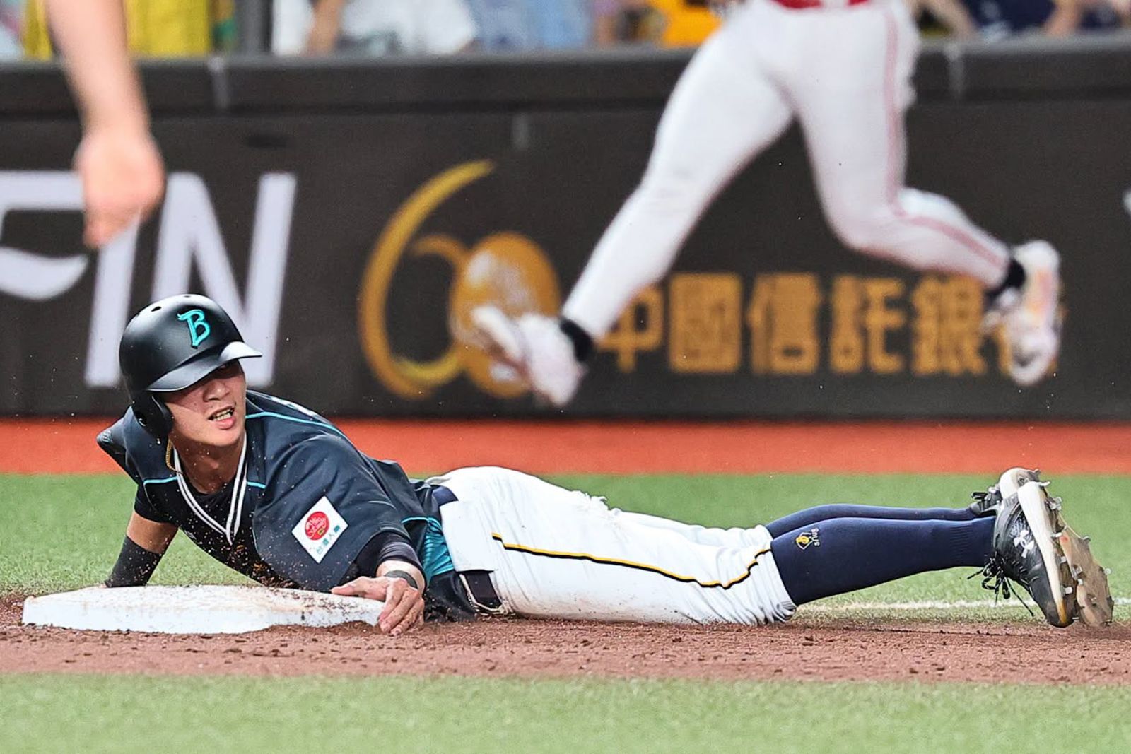 岳政華快腿逼出致命暴傳!平野惠一賽後出題考記者