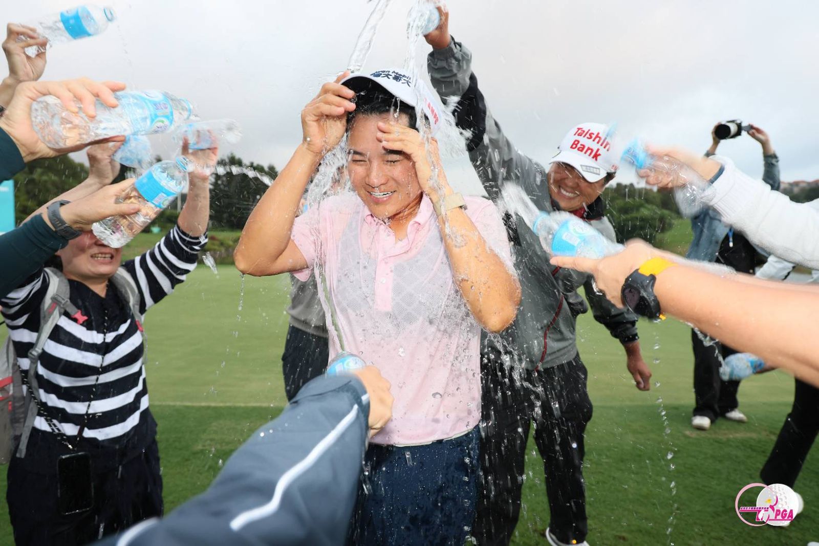 曾雅妮奪冠喜極而泣,表示「不要放棄,總會有朝一日看到成果」。圖/翻攝自TLPGA台灣女子職業高爾夫協會