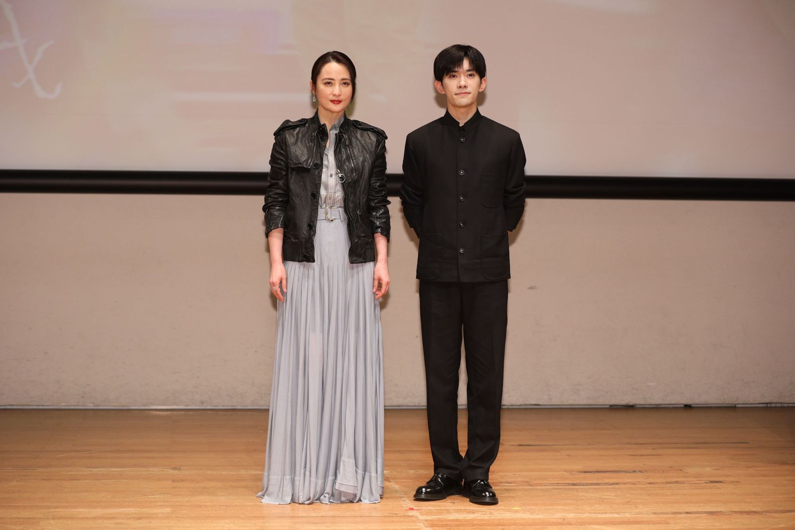 易烊千璽現身兩岸電影展粉絲暴動　《小小的我》感動腦麻患者走出家門