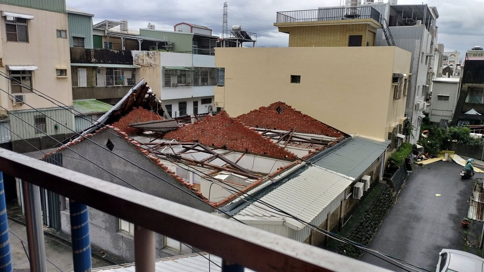 立院三讀通過災後重建條例！經費增至600億　淹水50公分以上每戶發2萬元