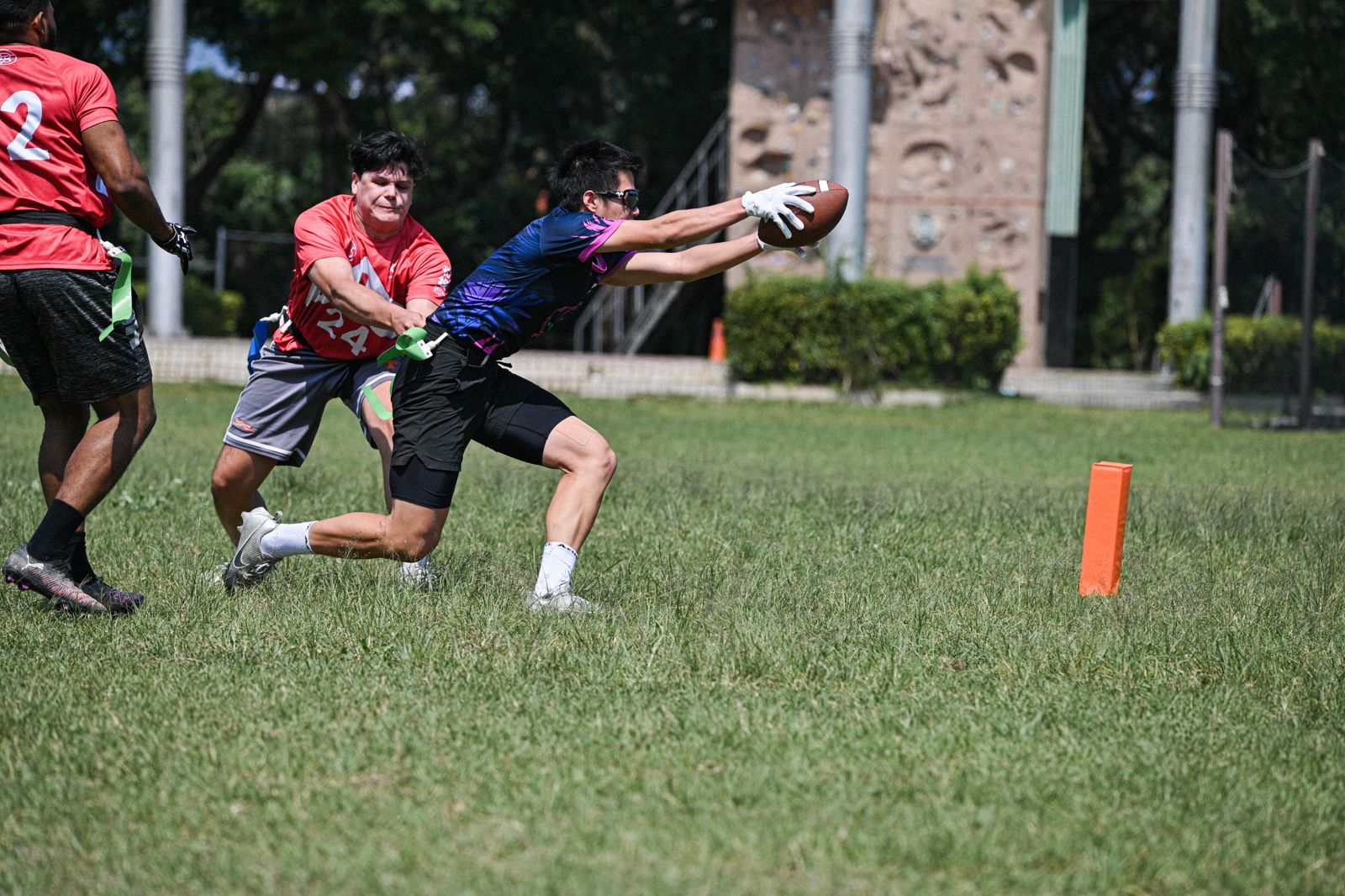 腰旗美式足球／不撞人、搶旗決勝負！一分鐘搞懂奧運新興項目規則