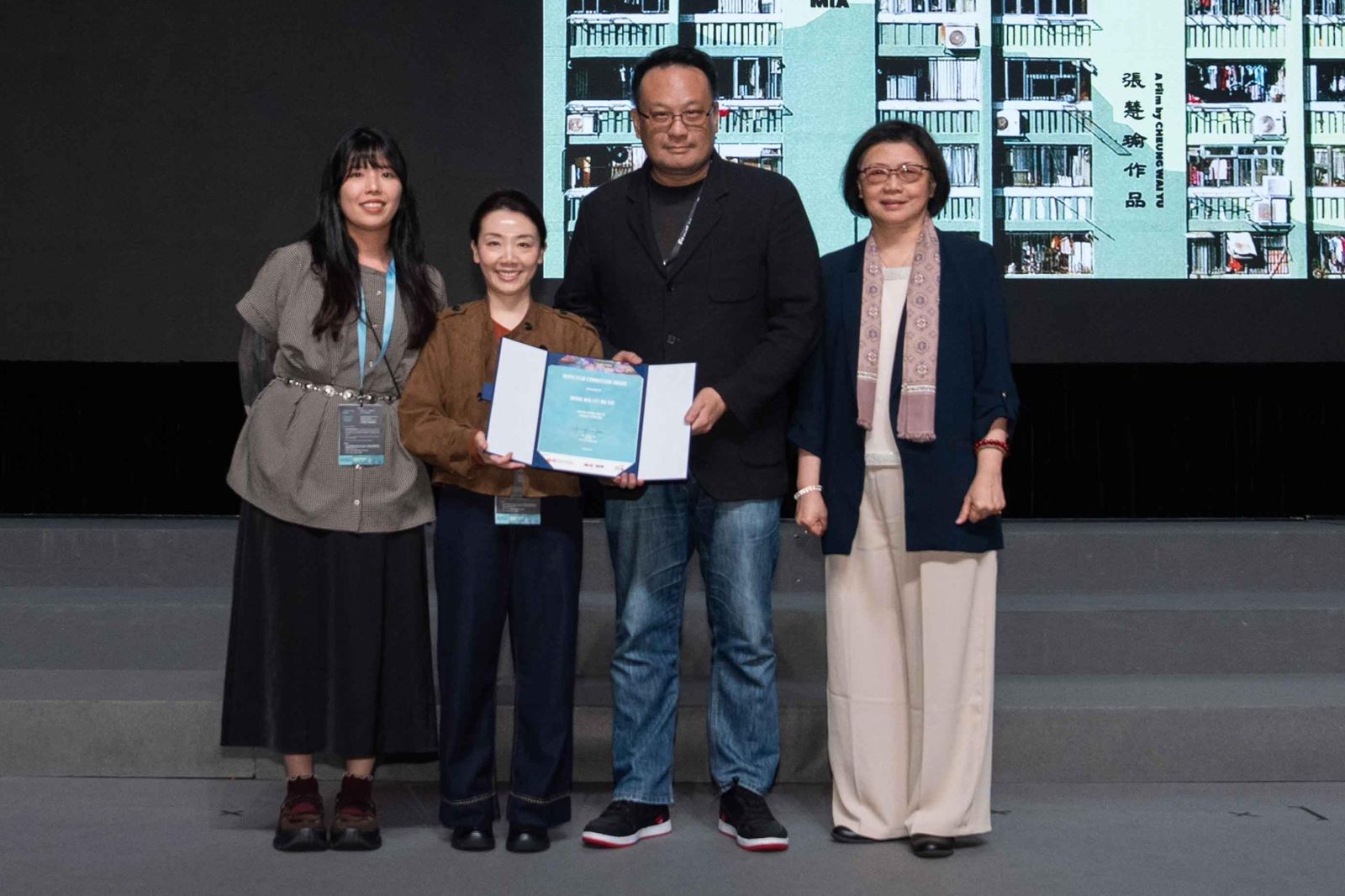 《玩救我老母》奪大獎！港導操刀「台港韓合製」長片　跨國選角揭開移民悲喜劇