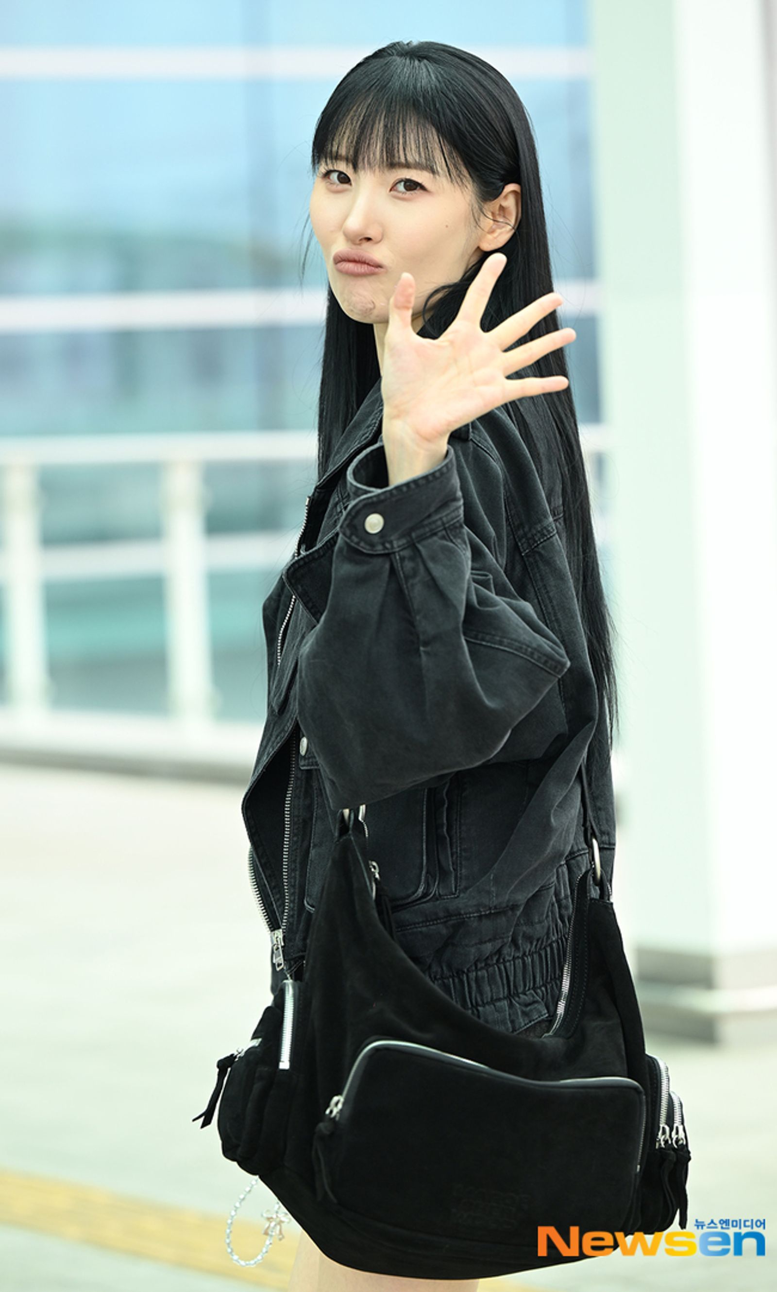 SUNMI宣美也在今天搭機來台。翻攝Newsen