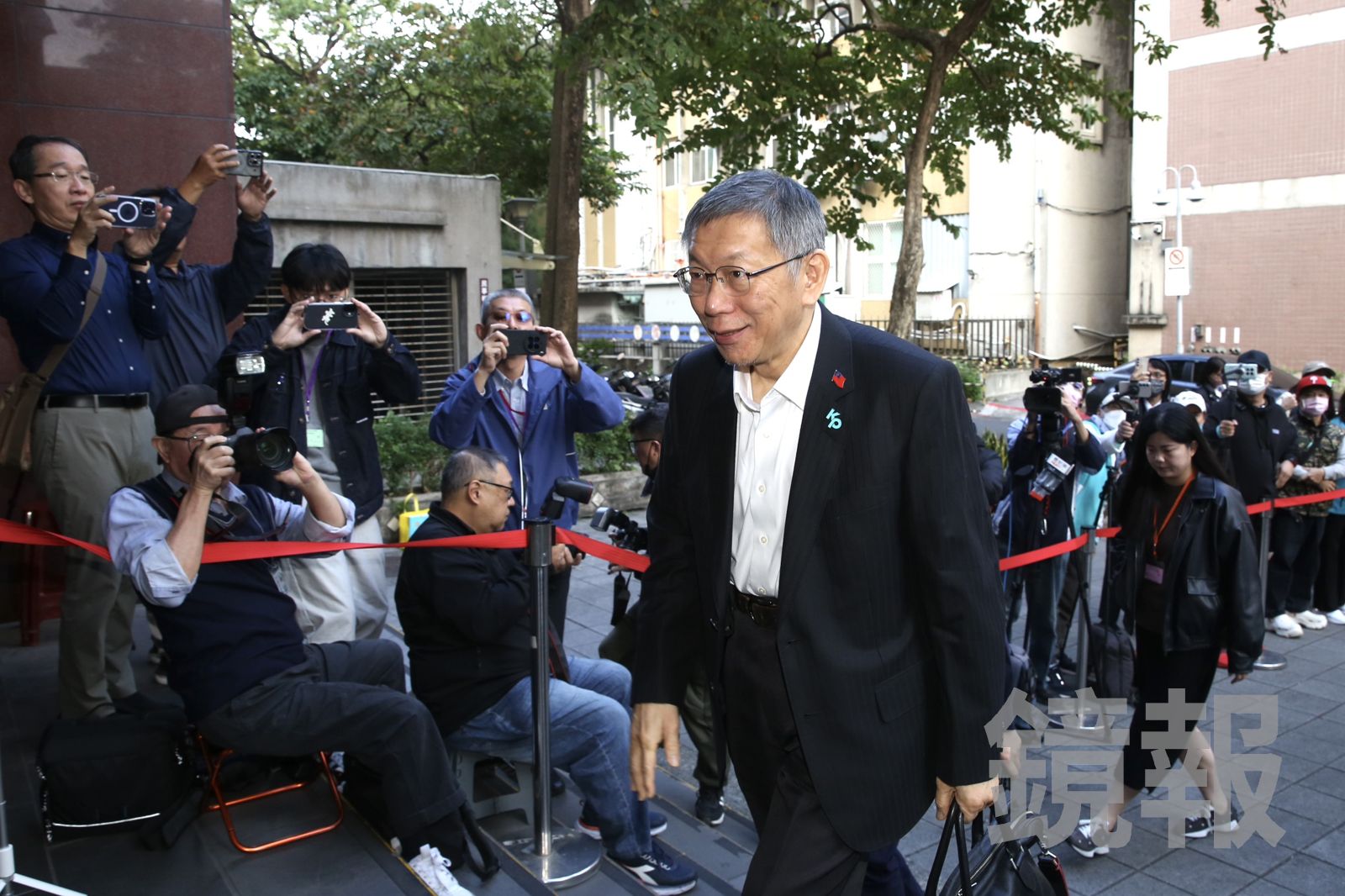 想回新竹陪媽媽過夜...審判長准了！柯文哲限制住居解除　