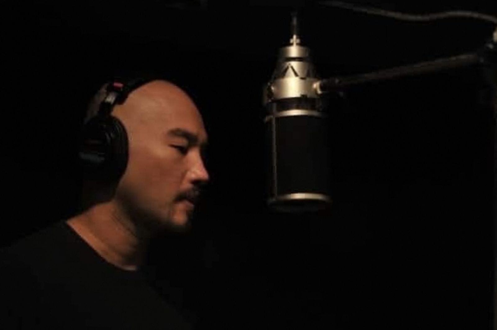 辛龍將推出新歌。翻攝辛龍臉書