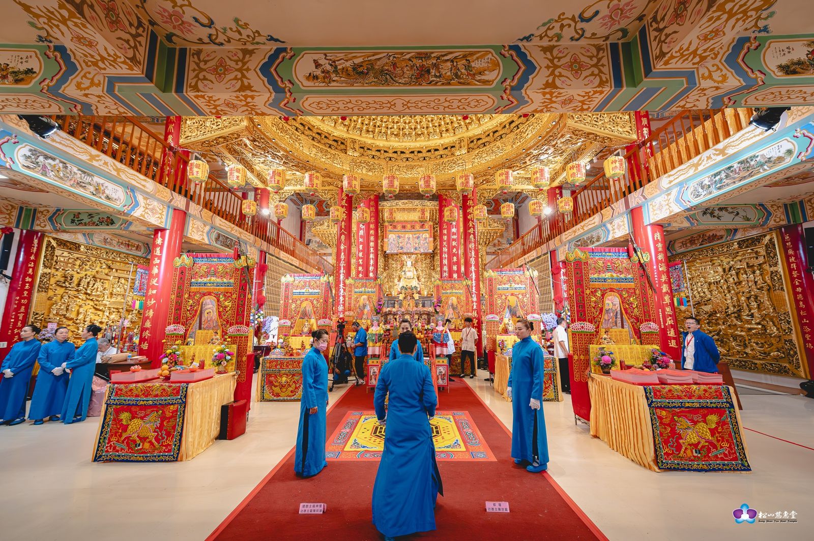 松山慈惠堂政商關係綿密,居民屢次檢舉空污都無法改善。翻攝慈惠堂臉書