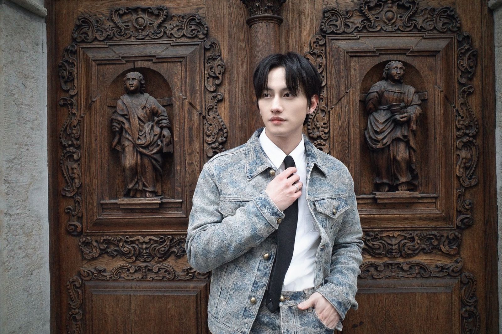 范少勳《失樂園》愛沙尼亞首映　親睹初雪、吃水餃配優格體驗超奇葩